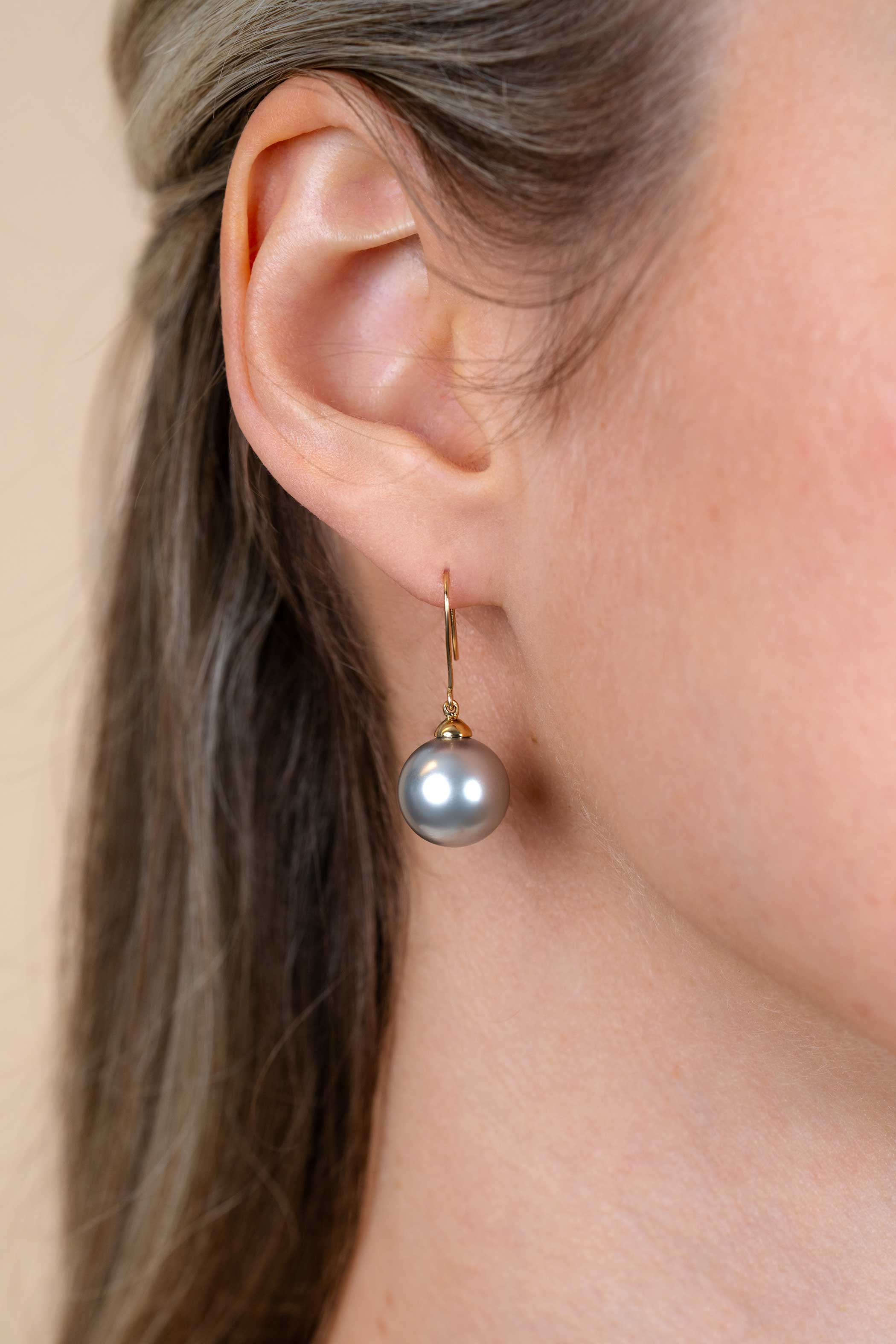 30mm ZINZI Gold 14 Karat goldene Ohrhänger mit runder grauer Swarovski-Kristallperle 12mm ZGO25GR