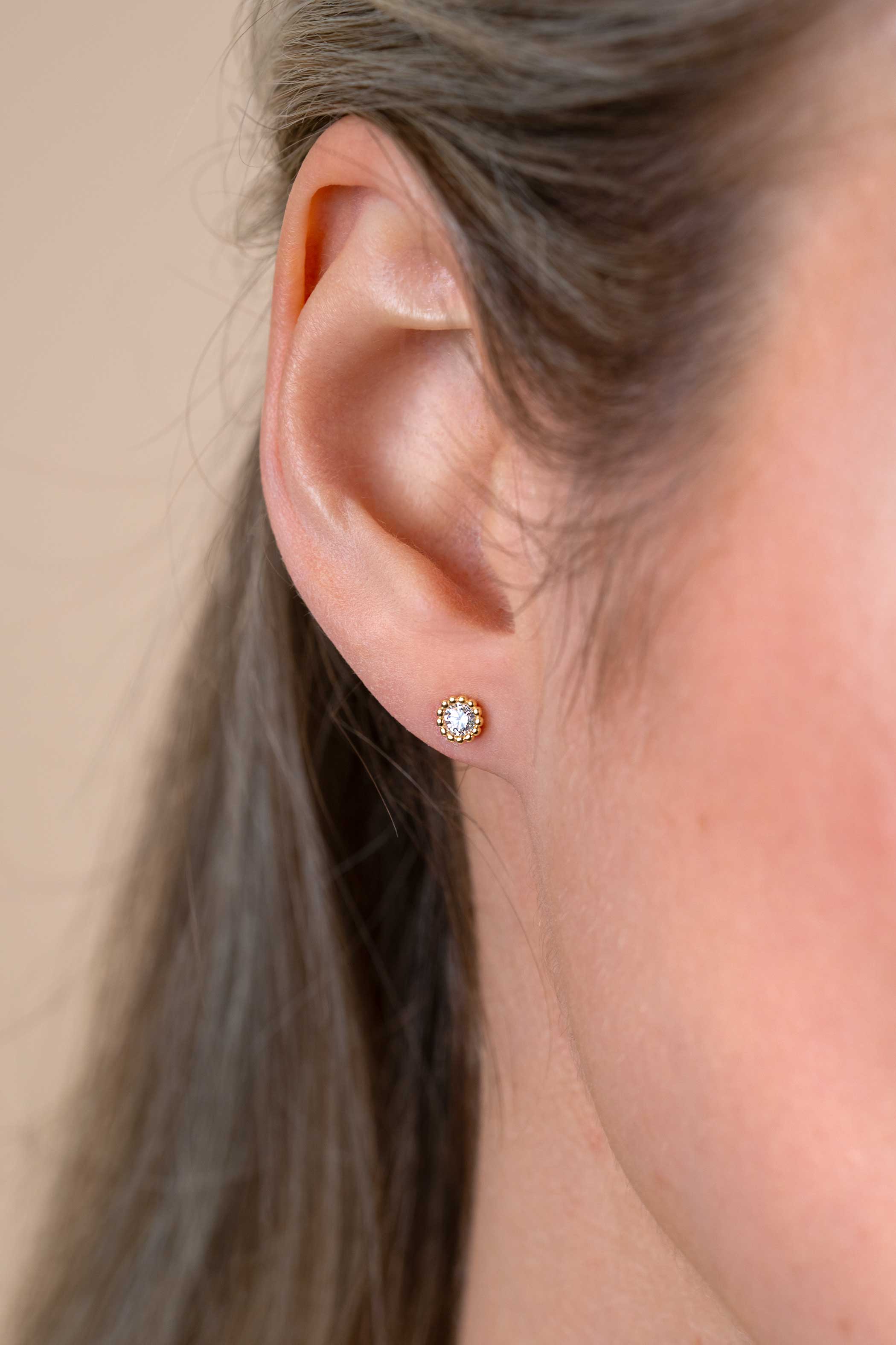 ZINZI GOLD oorknopjes zirc. in bolletjes kast 4mm