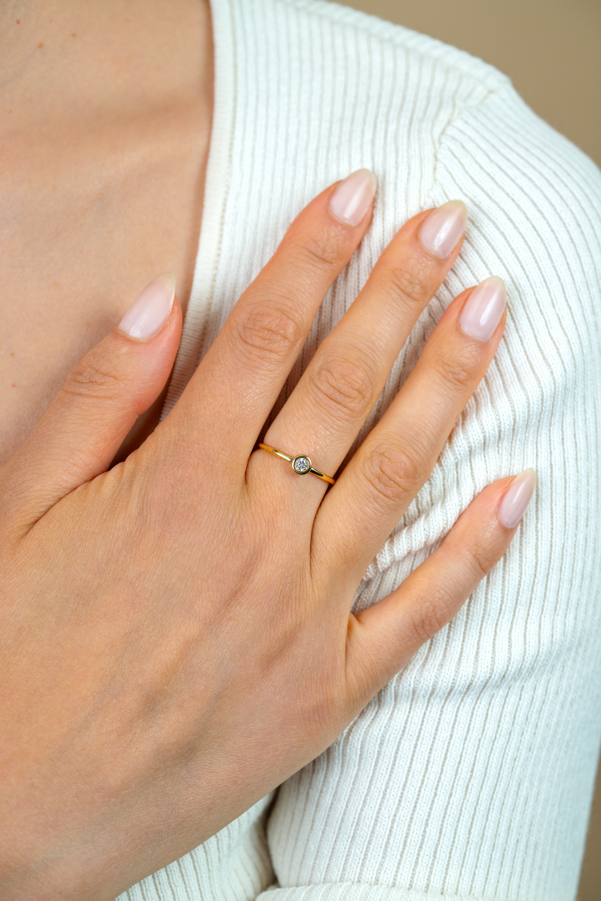 ZINZI Gold ring  zriconia in gladde zetting mt. 58