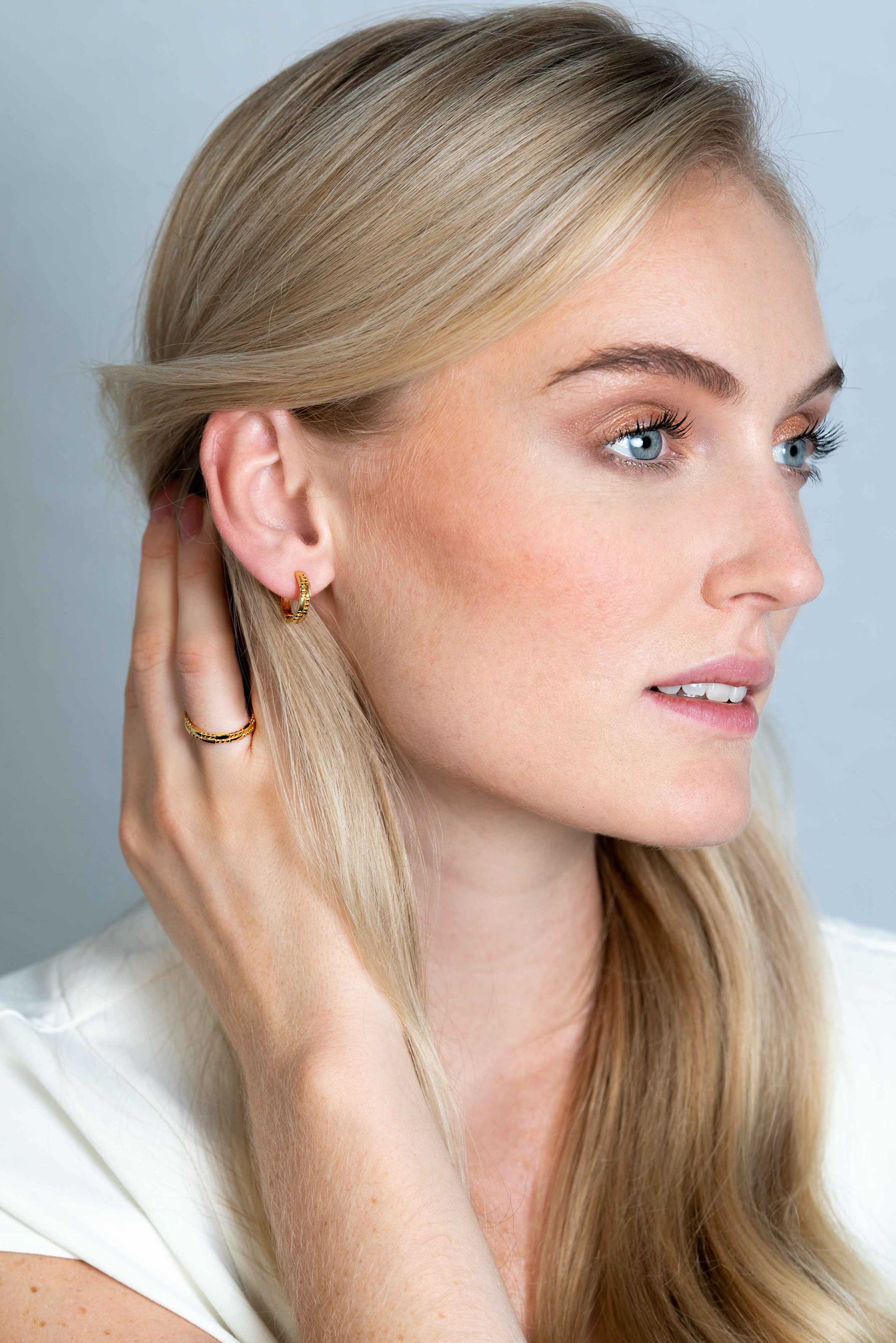 ZINZI silberne Ohrringe extra 14K gelb vergoldet Stab und Kugeln 15mm ZIO2250
