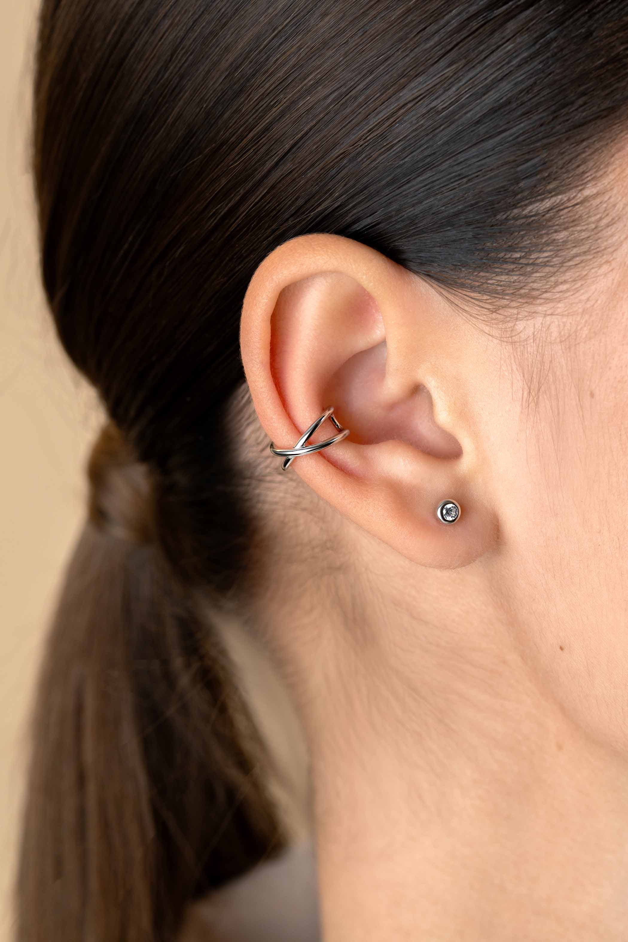 ZINZI zlv. earcuff dubel kruislings glad