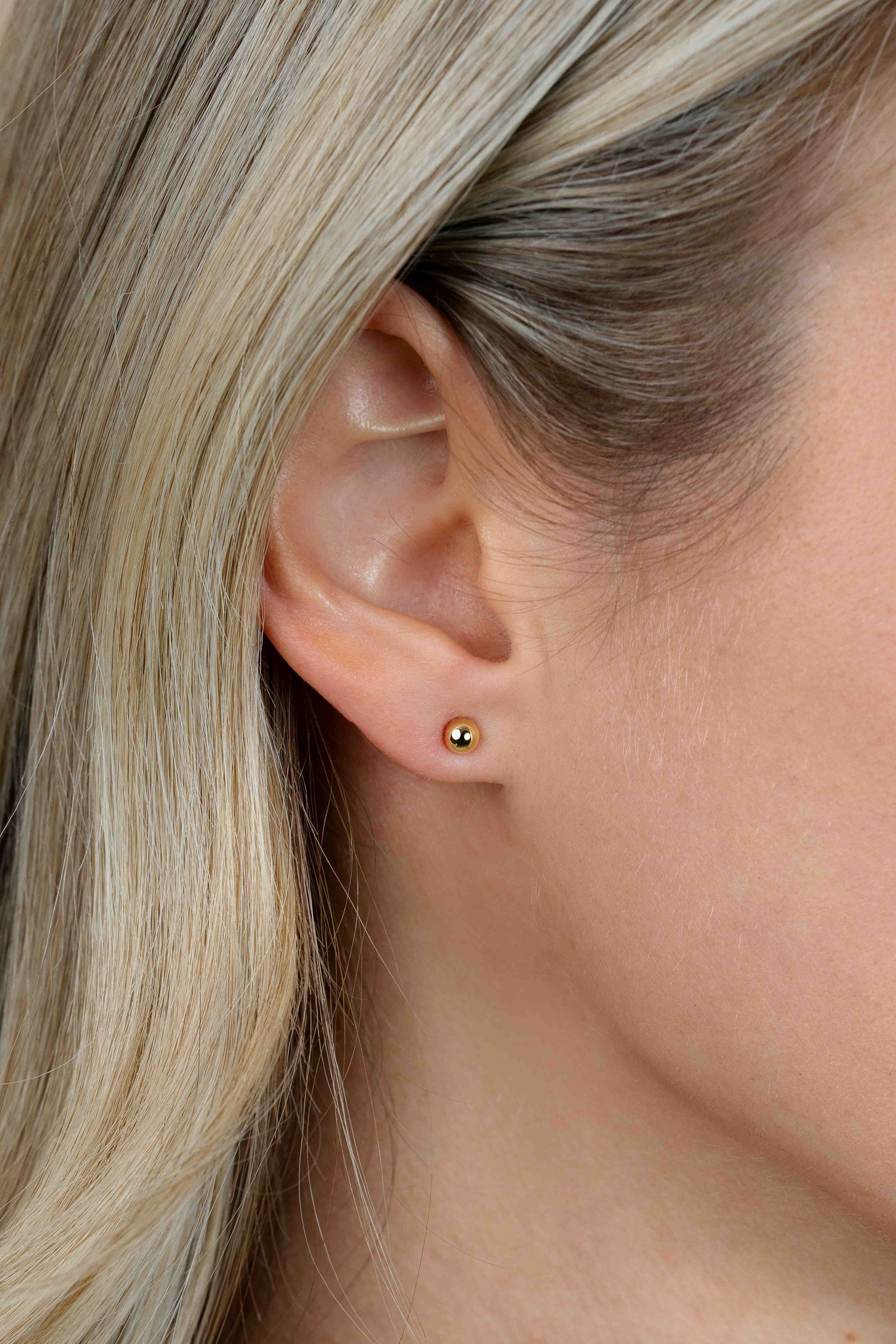 Zinzi silberne Ohrstecker glatt Kugel 6mm gelb vergoldet ZIO808G