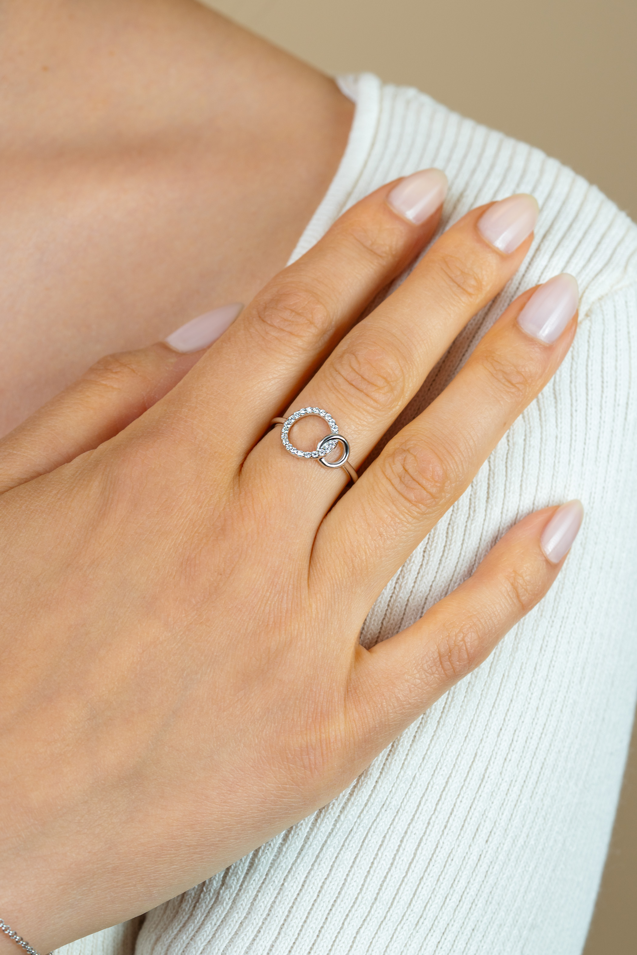 "ZINZI silberner Ring 2 runde Fromund verbunden weiß ZIR1782"