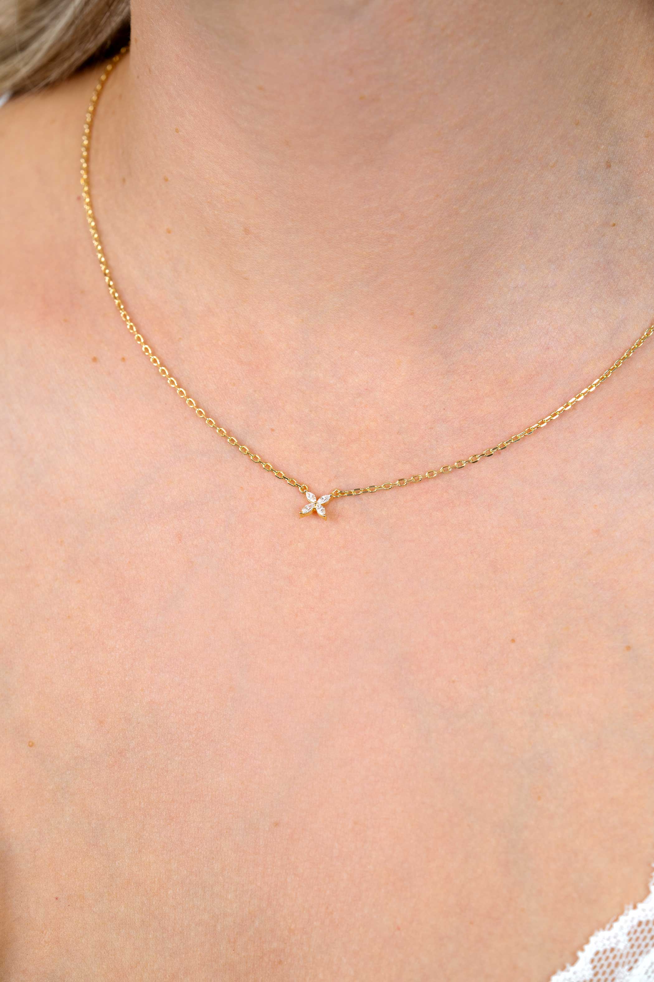 ZINZI zlv. collier gg.verg.bloemvorm van peer zric.