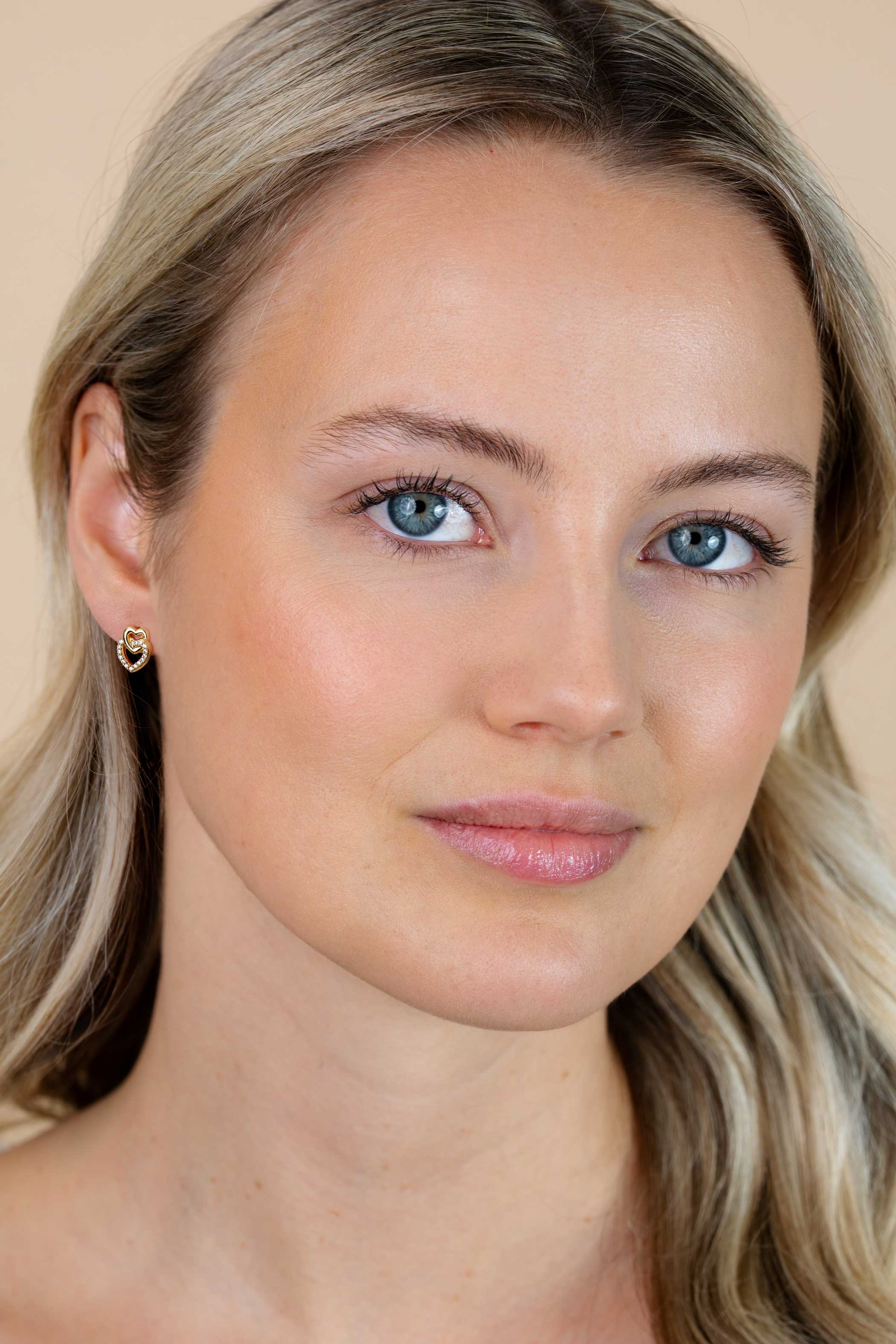 ZINZI zlv. gg.verg.oorknopjes 2 harten in elkaar zirc.