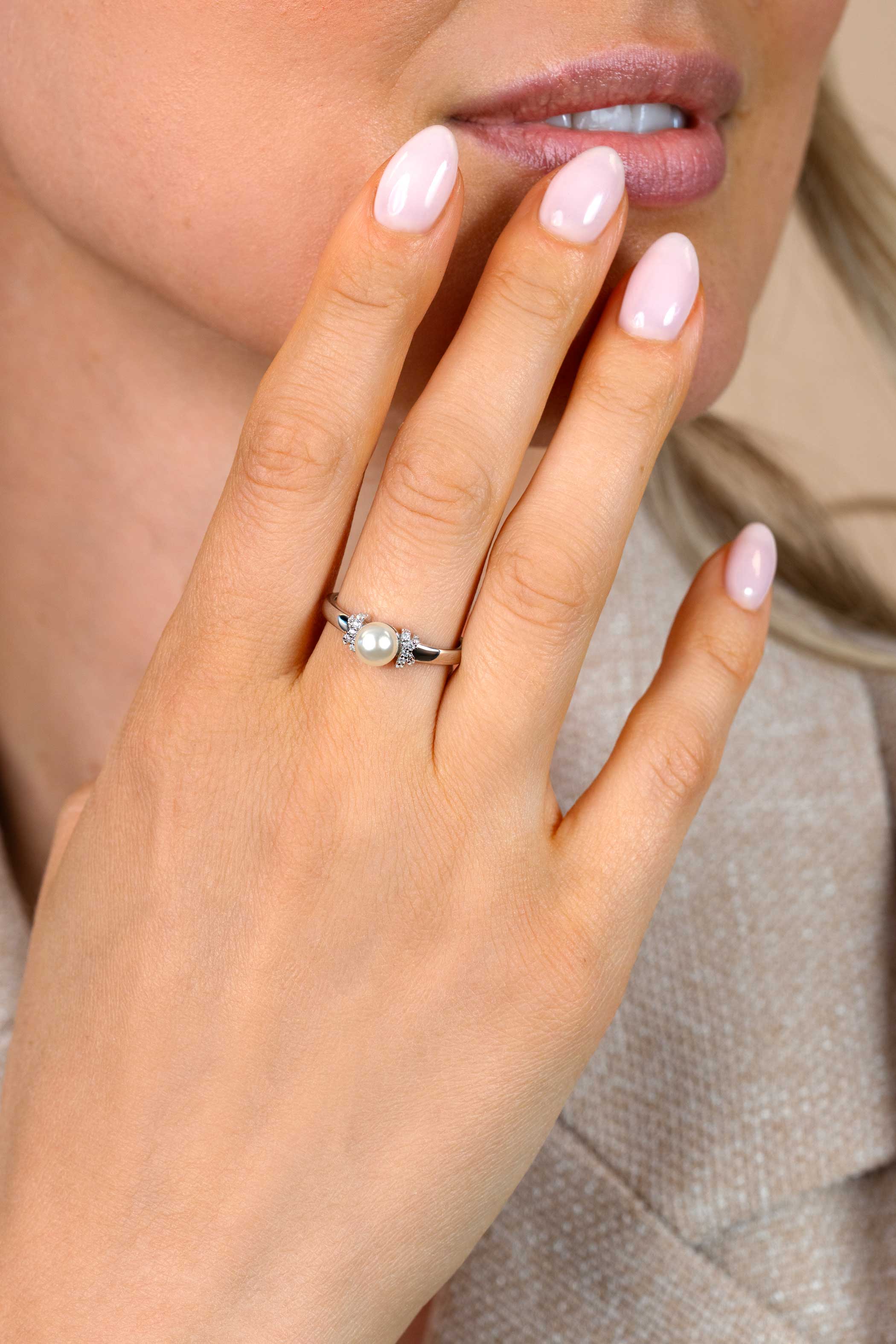 ZINZI zlv. ring met parel en zirconia's mt.62