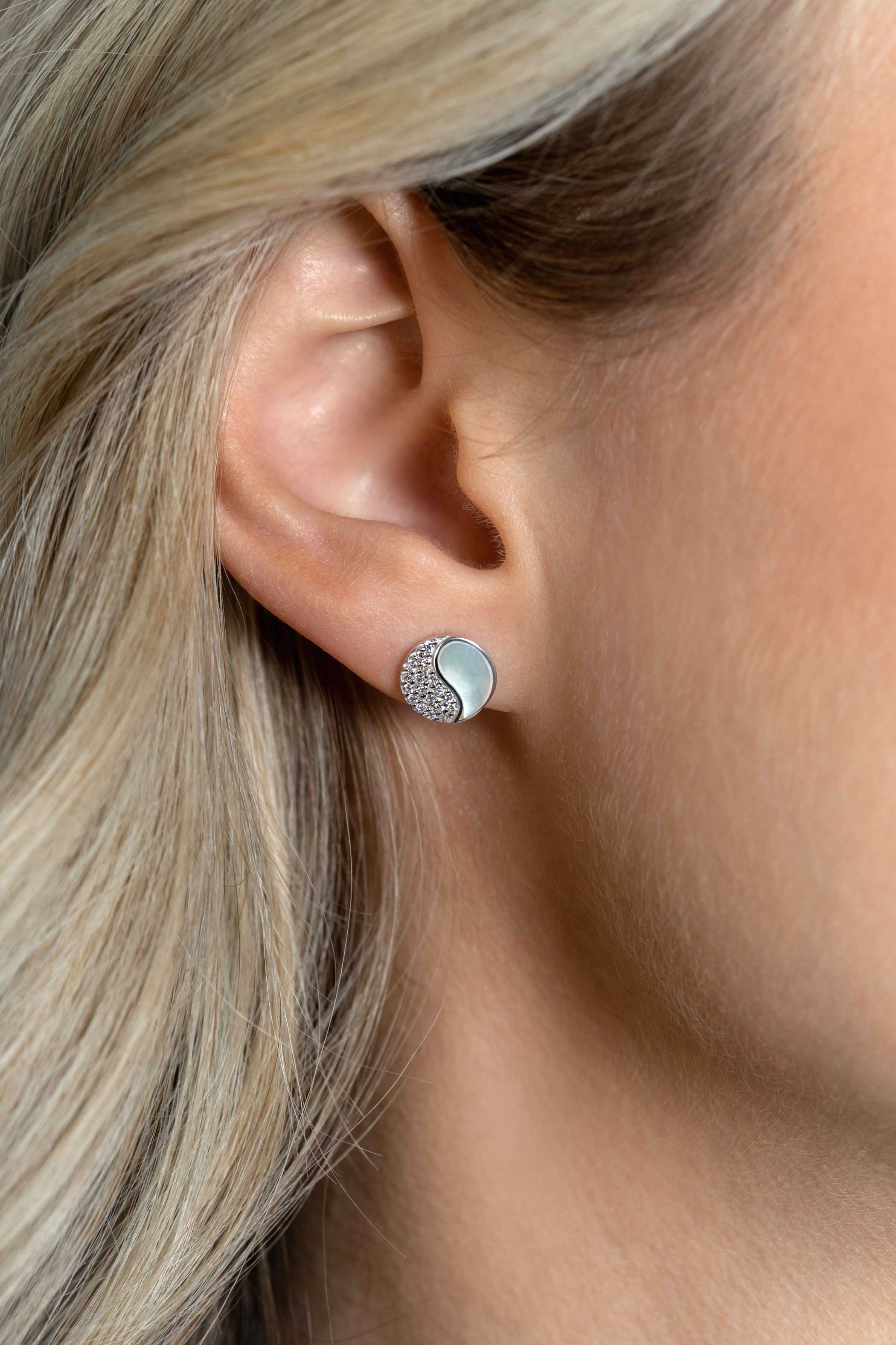 ZINZI zlv. oorstekers yin yang zirconia's parelmoer