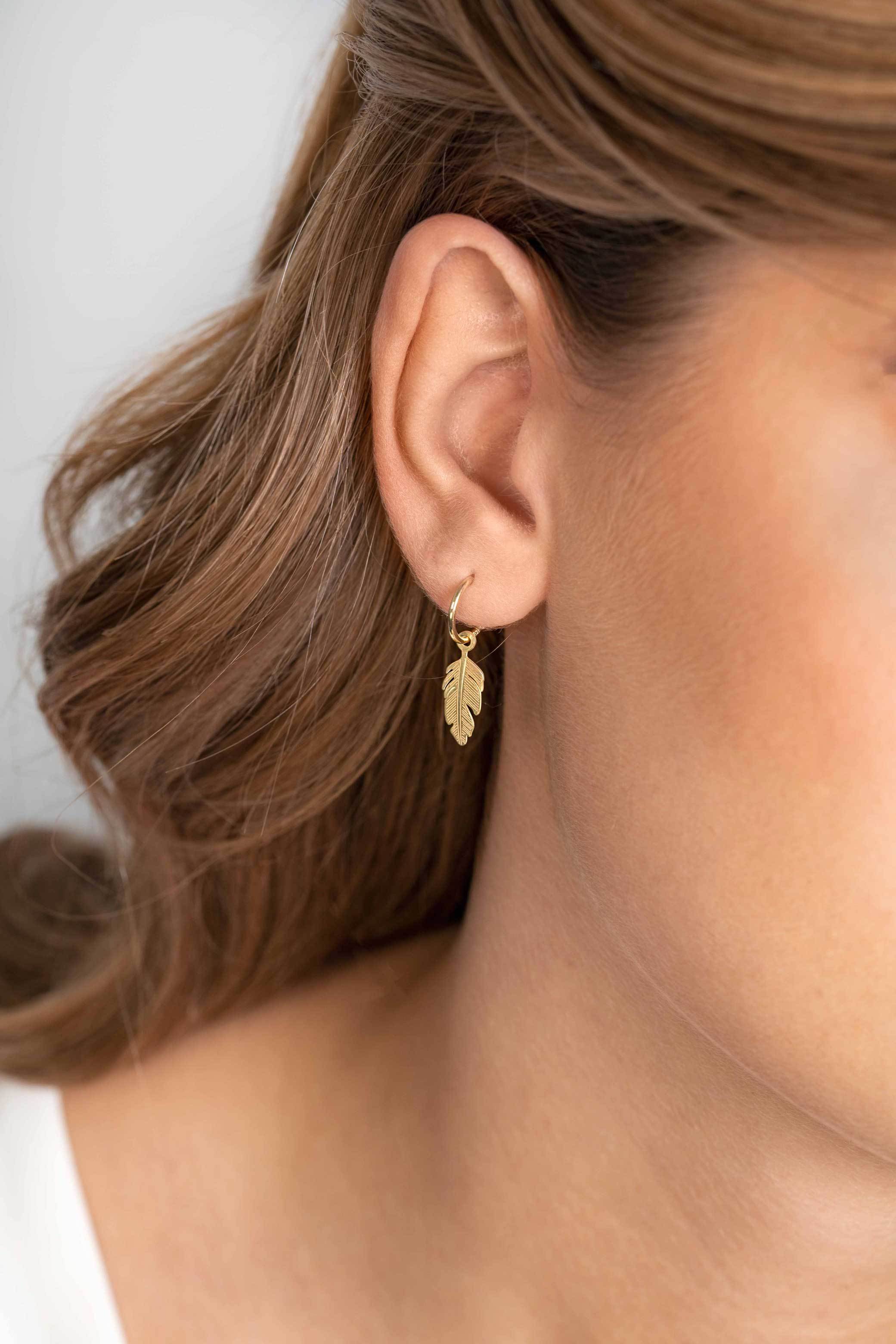 ZINZI silberne trendy Ohrringe 14K gelb vergoldet Feder ZIO1867G