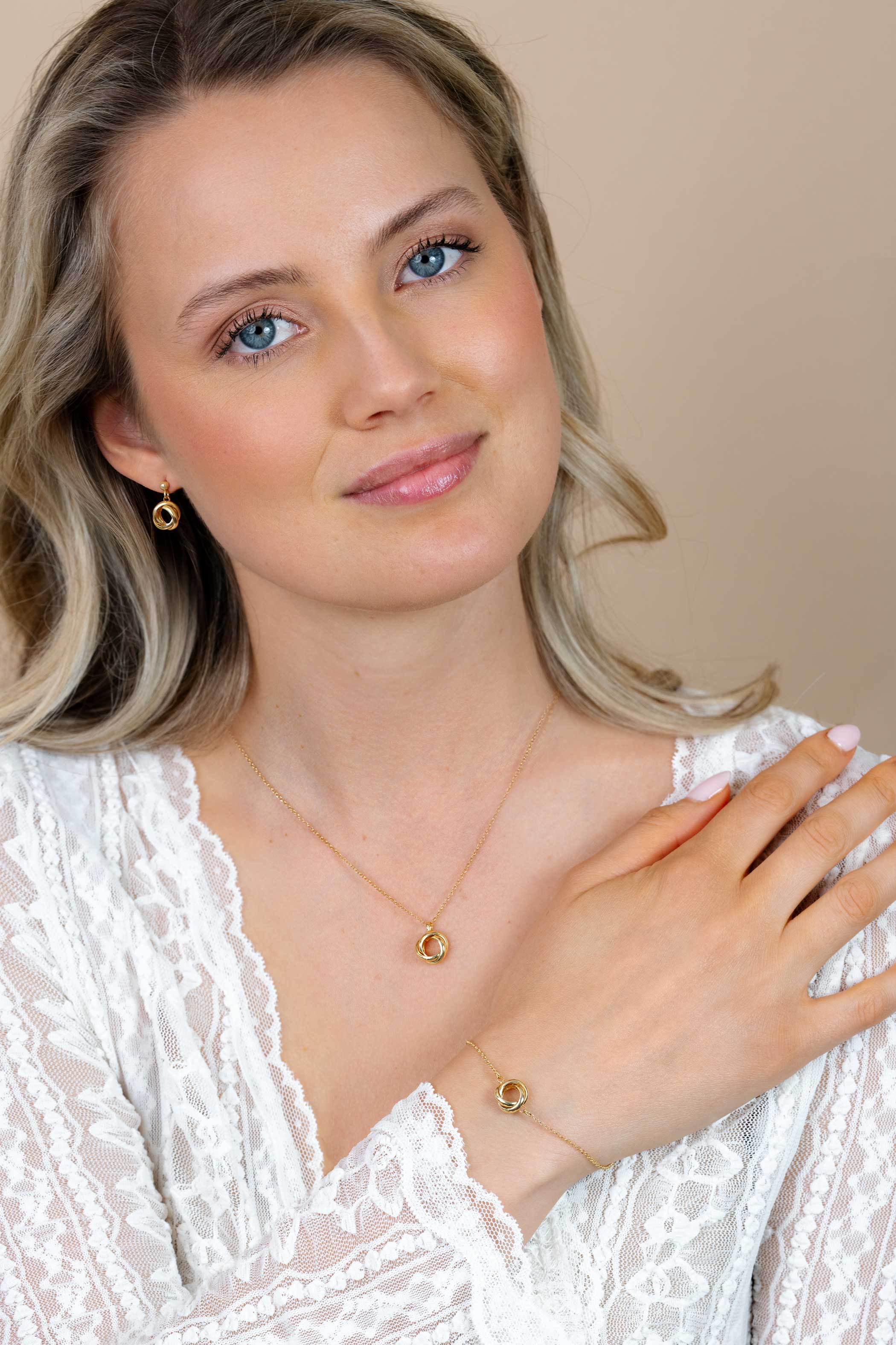 ZINZI zlv. gg.verg.collier hanger 3 ringen in elkaar