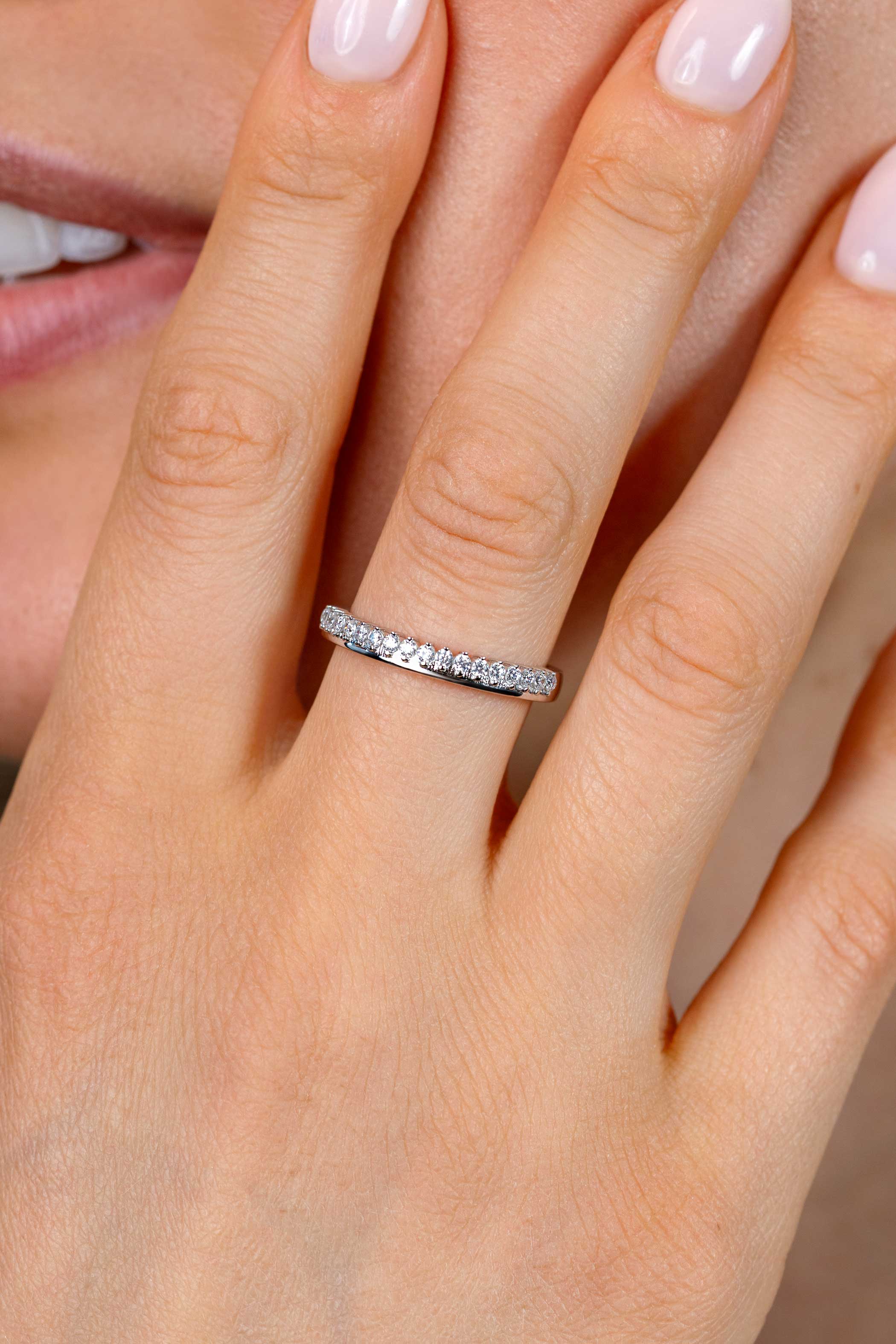 ZINZI zlv. ring half glad half zirconia's mt.62