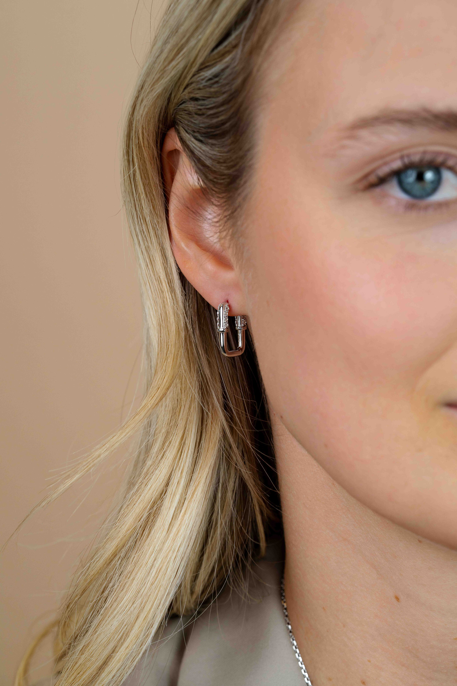 ZINZI zlv. klapcroelen ovaal half bezet zirc. 17x3.7