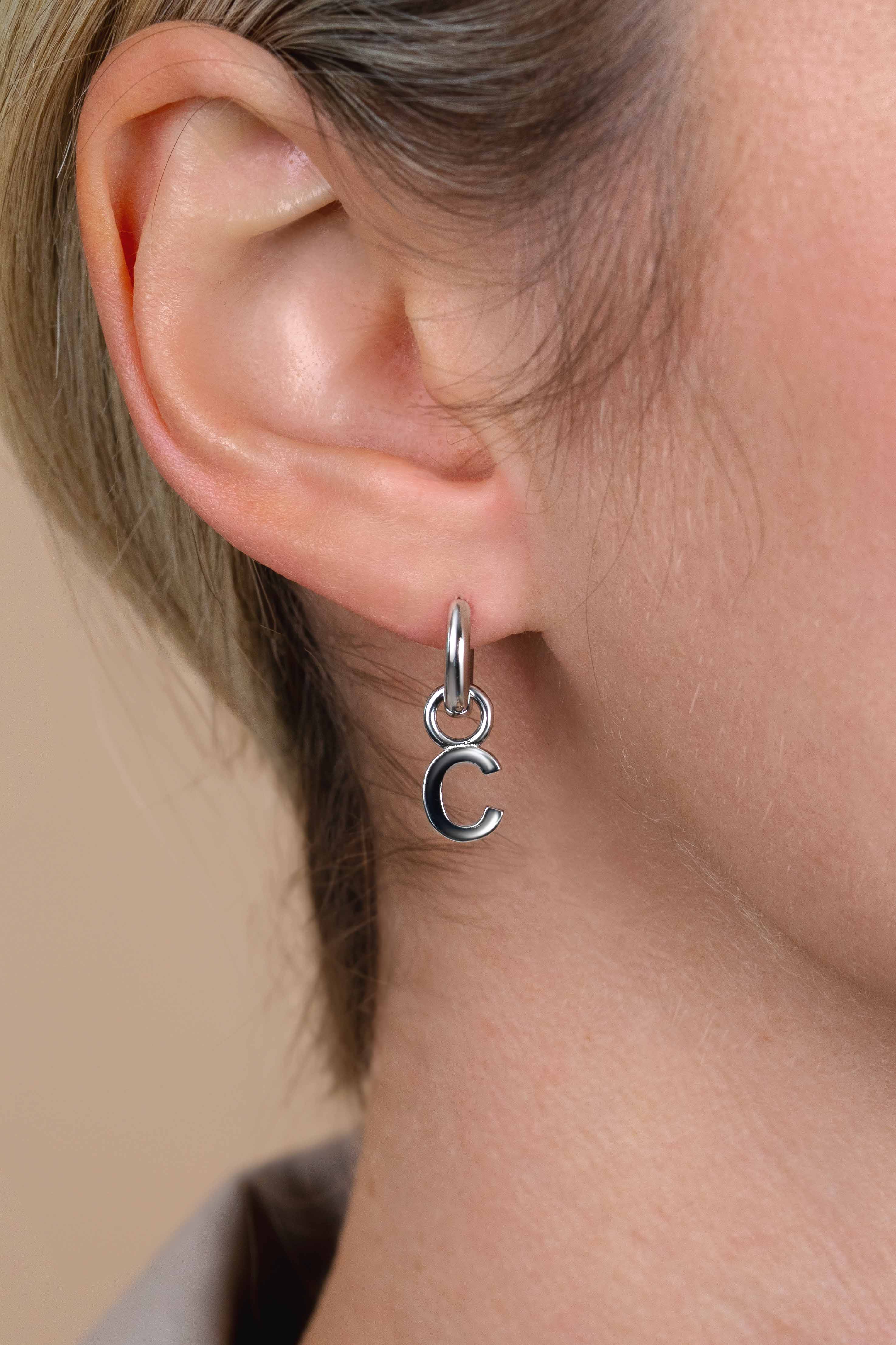 ZINZI silberner Buchstabe Ohranhänger C Preis pro Stück ZICH2144C