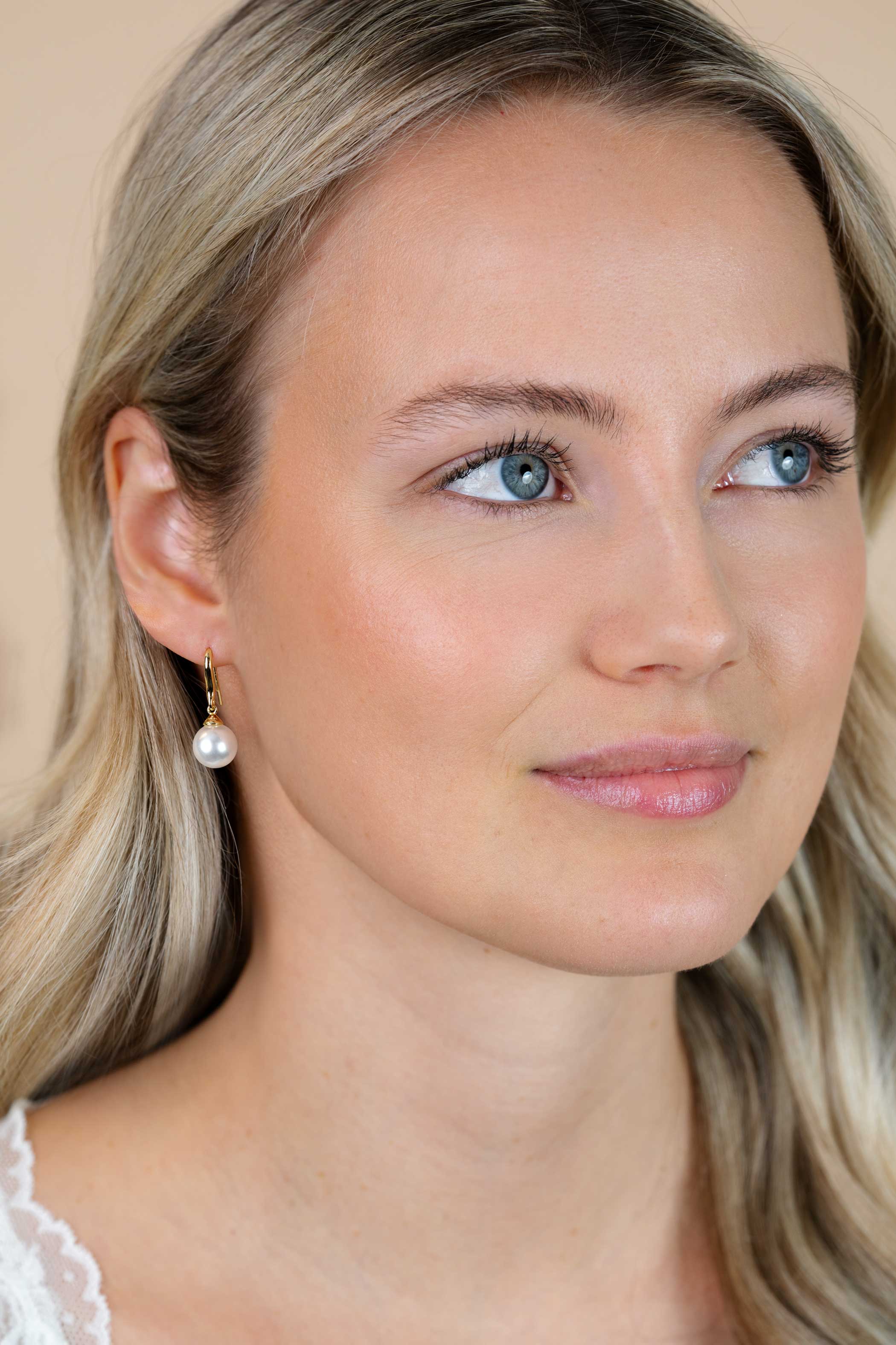 ZINZI zlv. oorhangers gg.verg. met witte parel