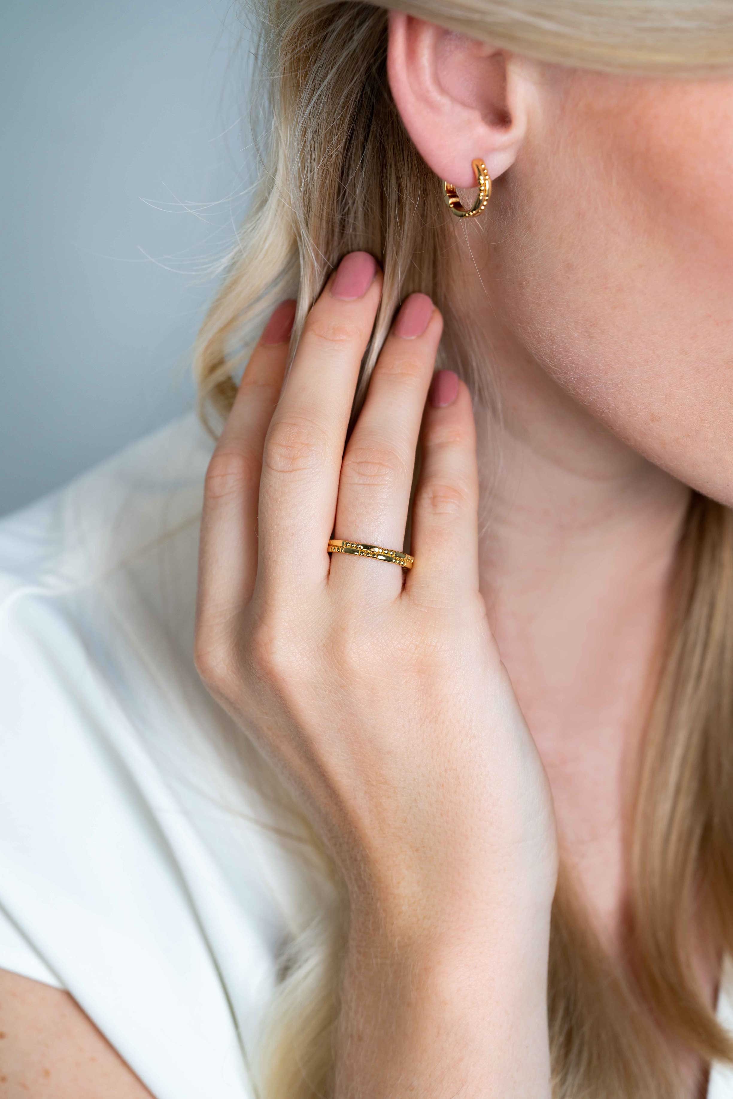 ZINZI silberner Ring extra 14K gelb vergoldet Stab und Kugeln ZIR2250