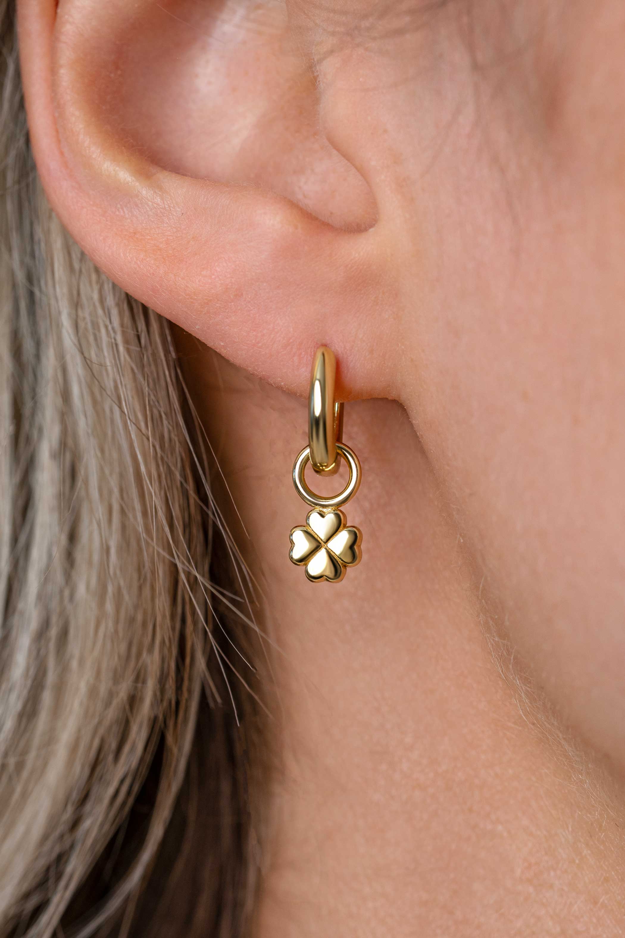 ZINZI zlv. oorbedels geel verguld klaver vier