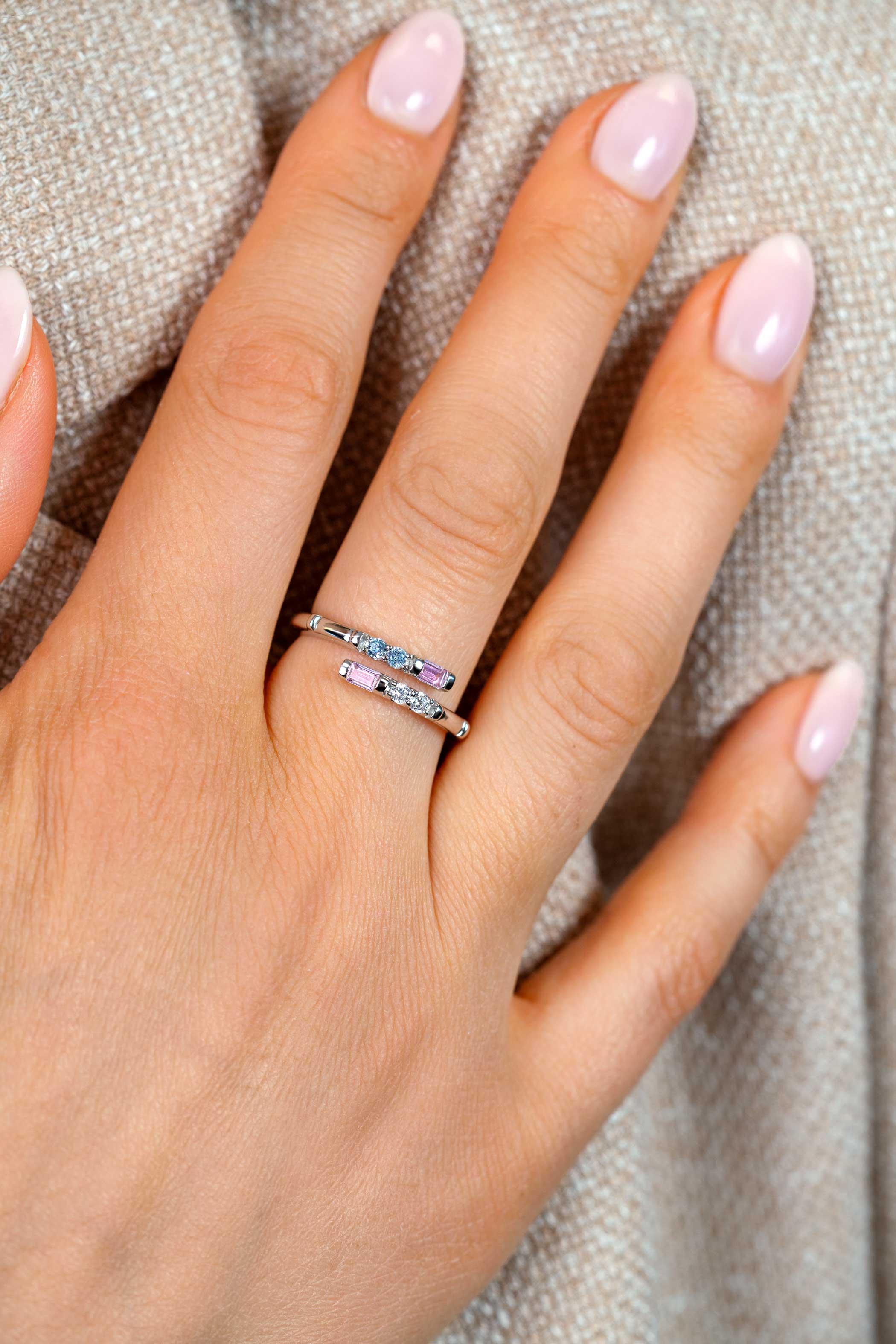 ZINZI zlv. ring slagmodel met roze/blauw/zirc.mt.62