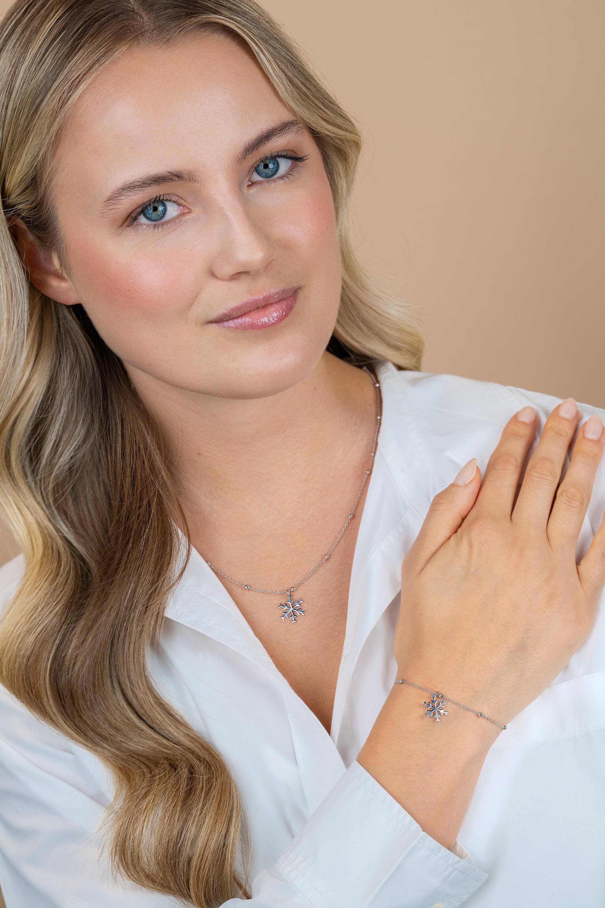 ZINZI zlv. collier met bolletjes en sneeuwvlok