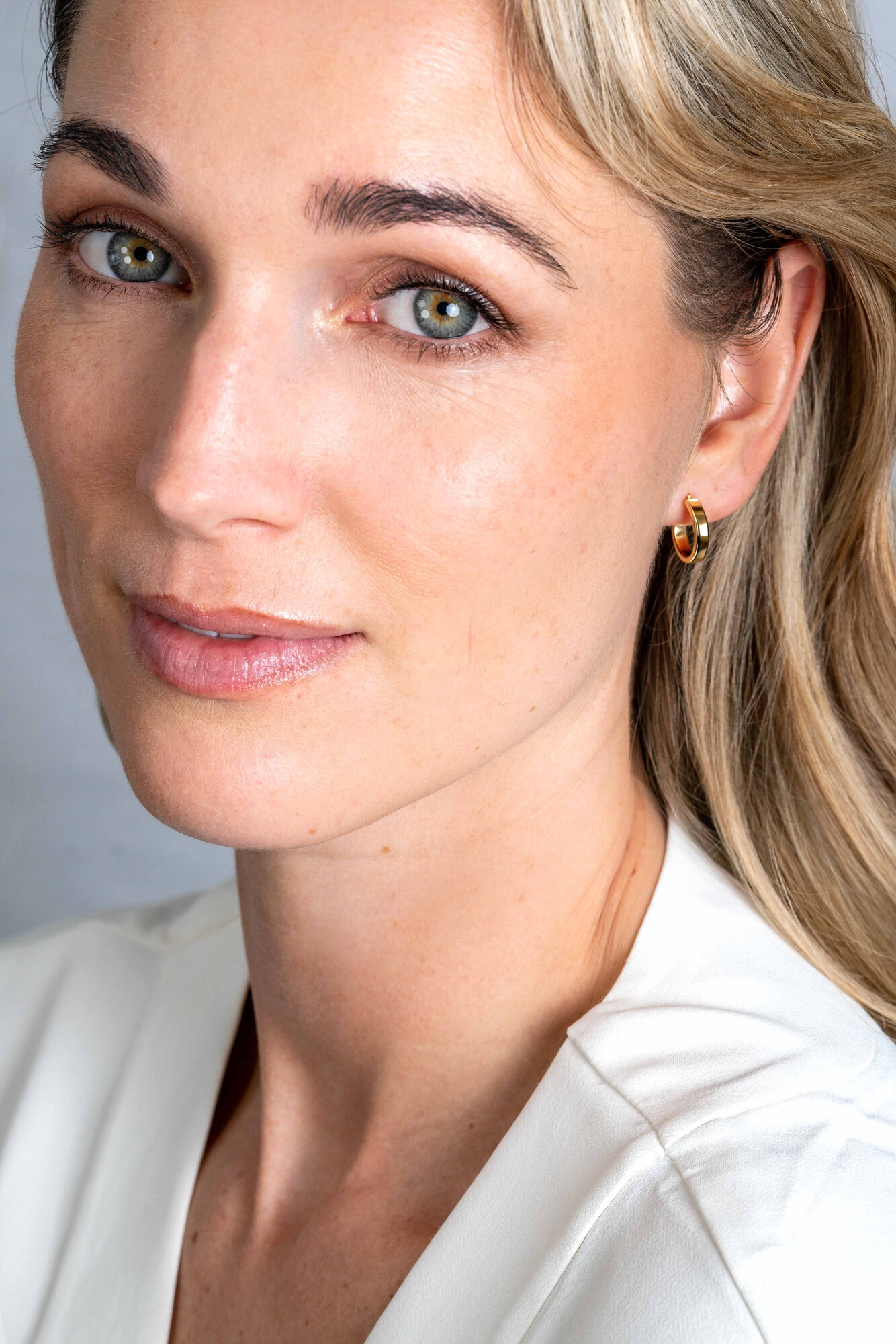 ZINZI GOLD oorringen platte vk buis 13x3mm