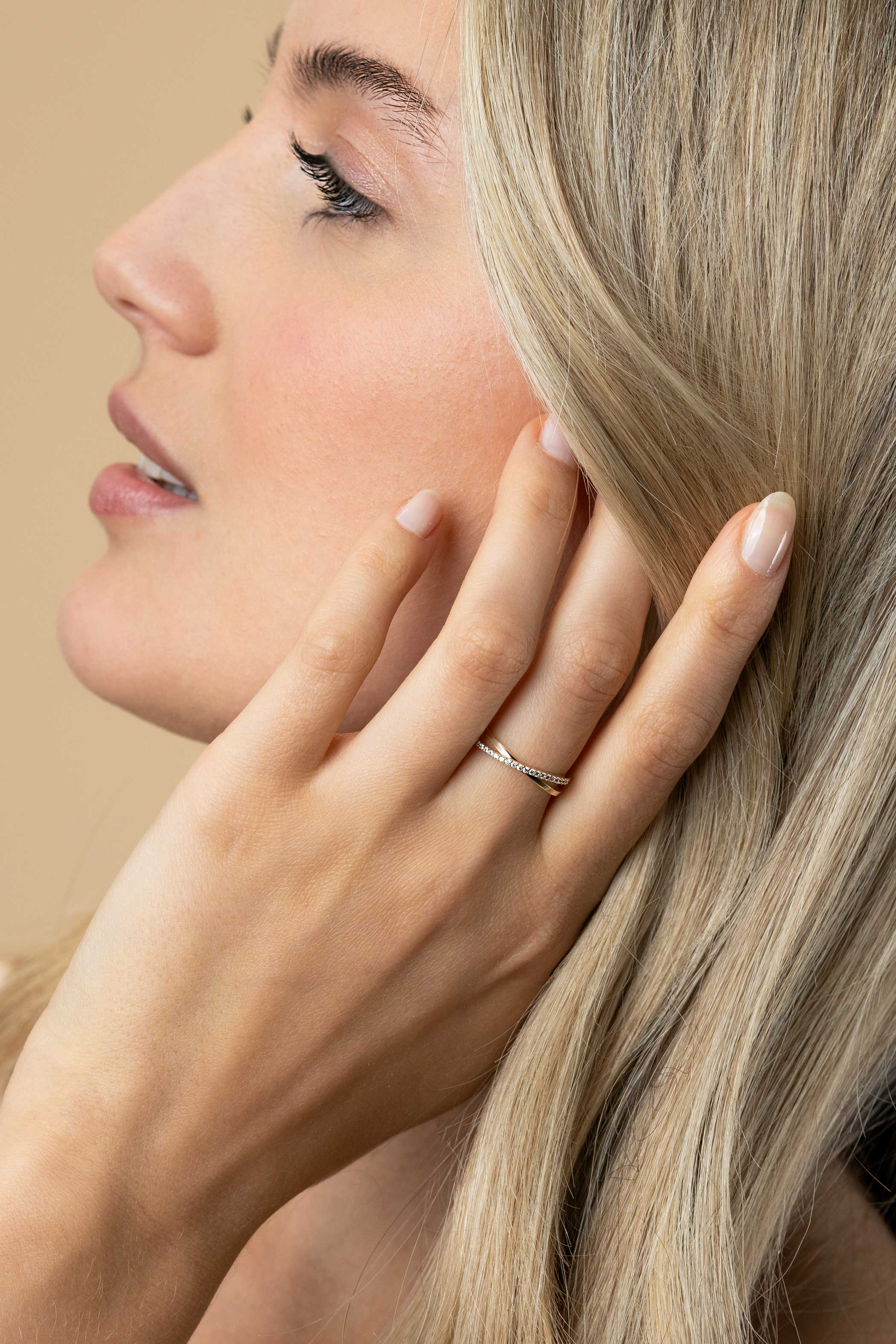 ZINZI GOLD ring cross-over zirconia's mt. 58