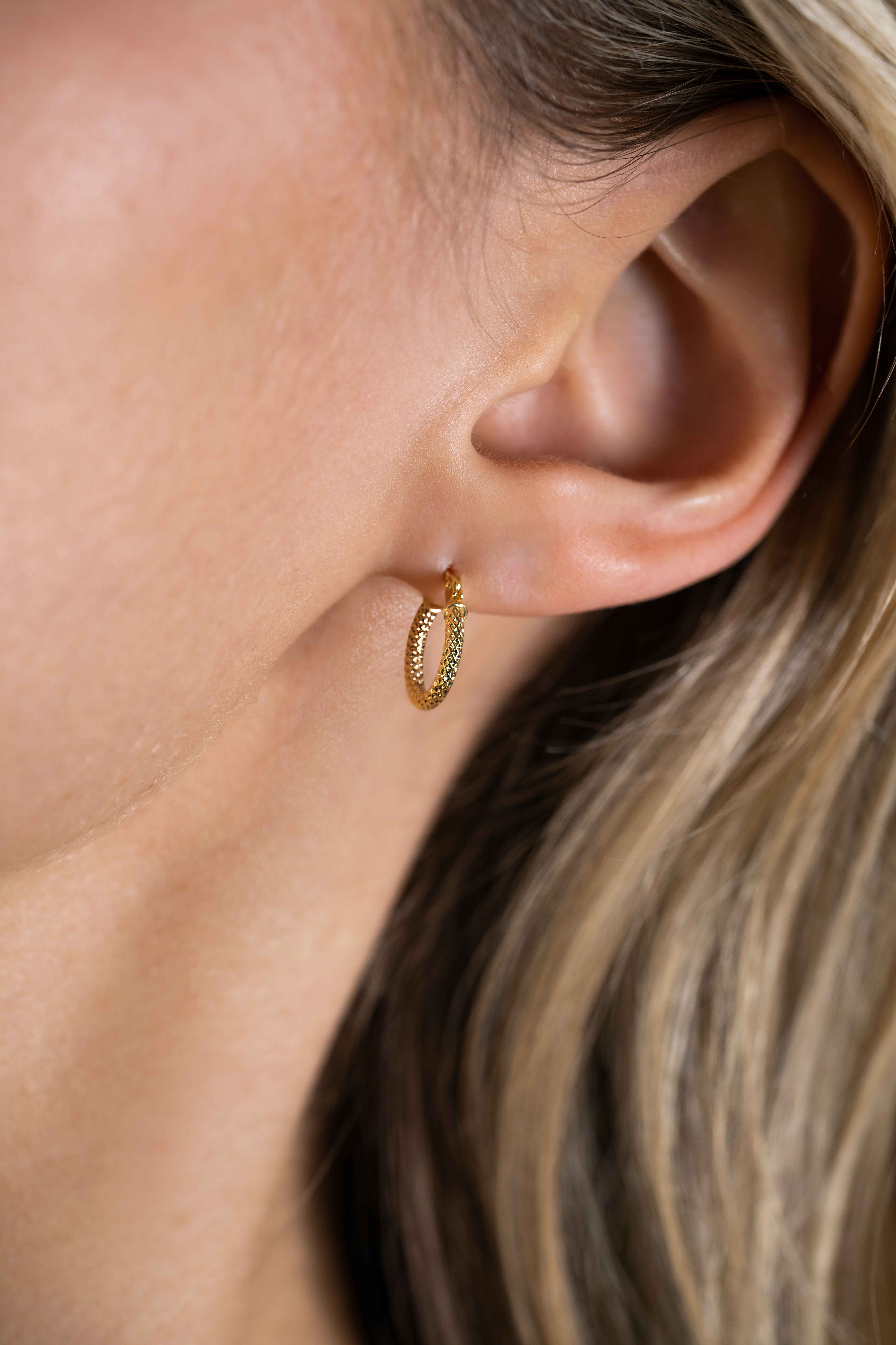 ZINZI GOLD oorringen bewerkt 11,3 x 1,6mm