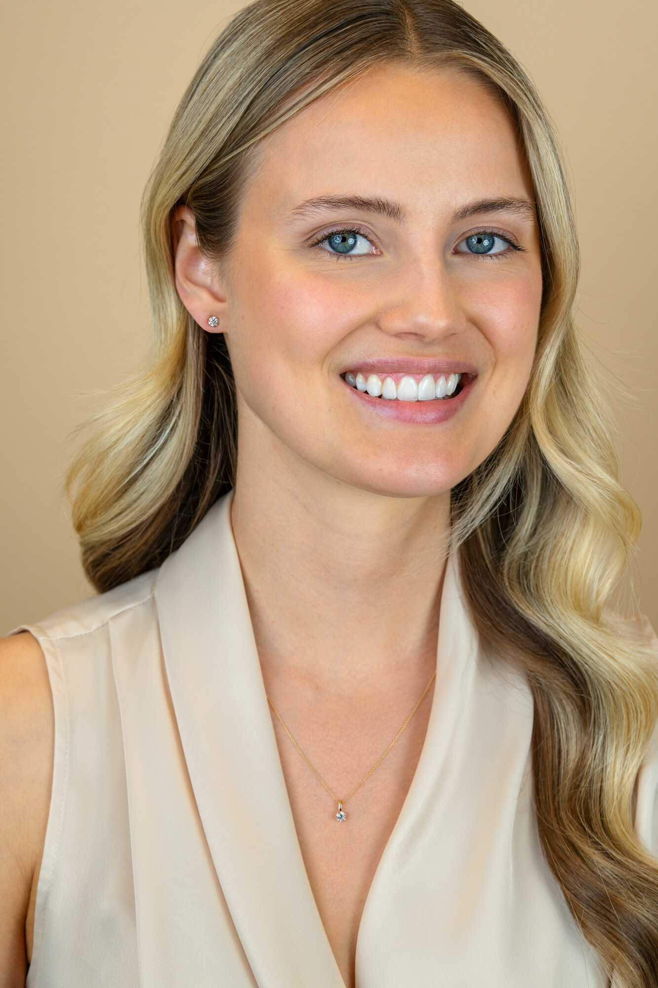 ZINZI GOLD oorknopjes zirconia in chaton 4mm