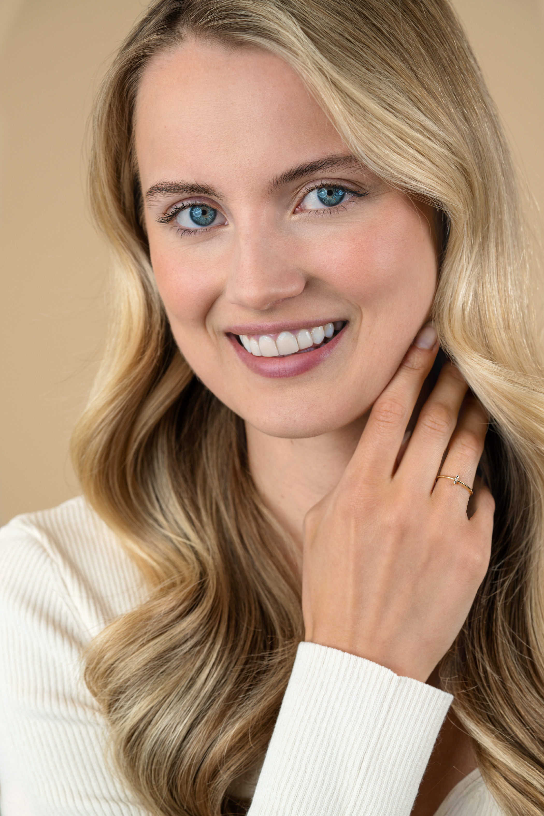 ZINZI GOLD ring met staafje 3x zirconia mt.58