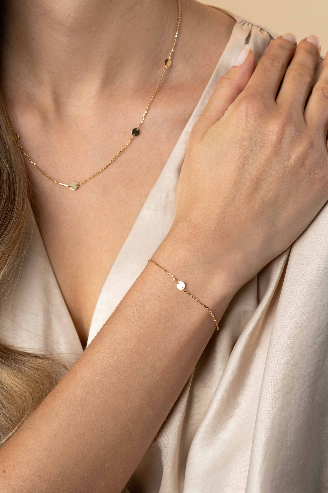 ZINZI GOLD armband met 3 ronde plaatjes