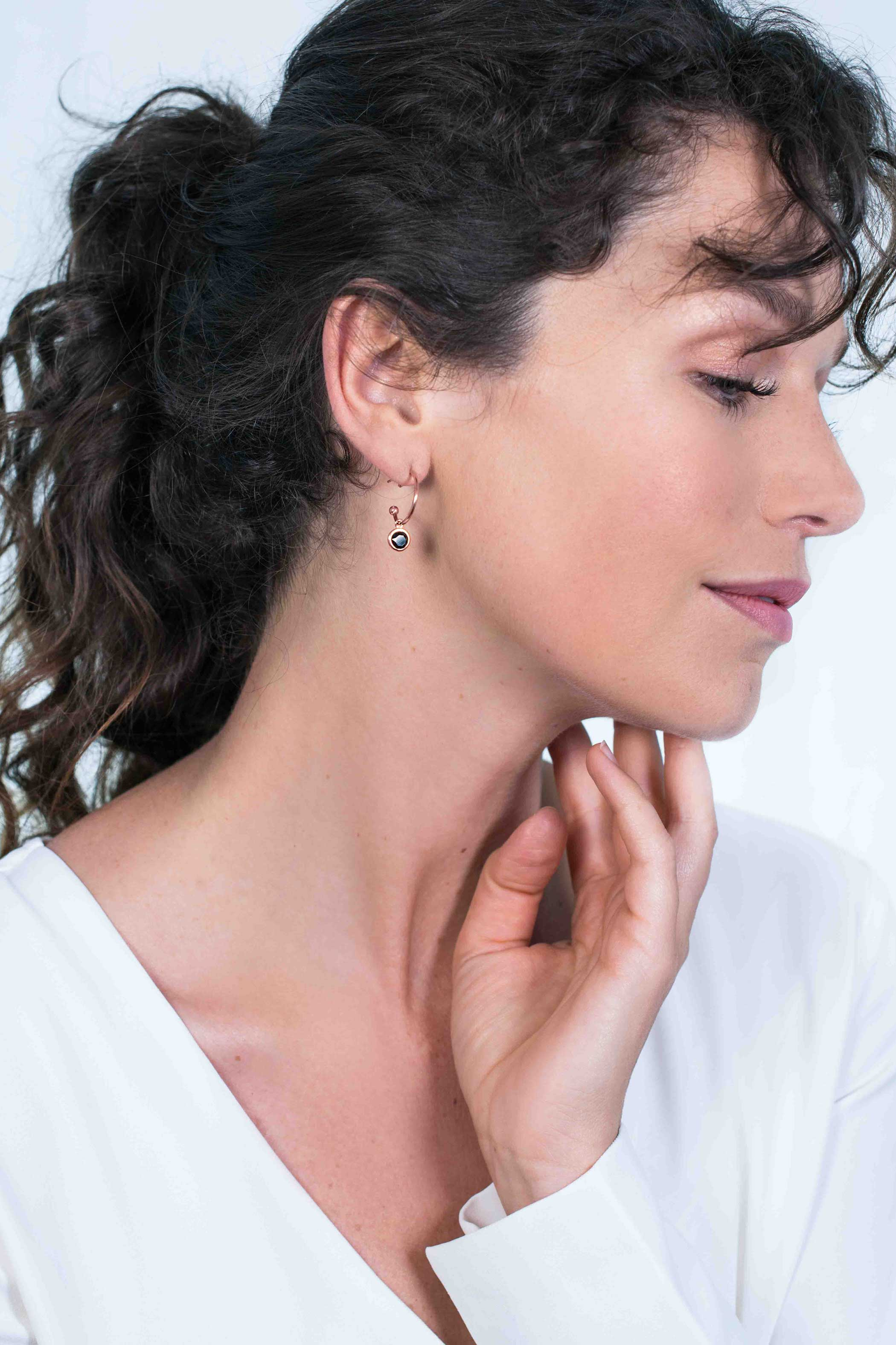 ZINZI silbernes rosé vergoldete Ohrringe schwarzer Farbstein 16mm ZIO1935RZ