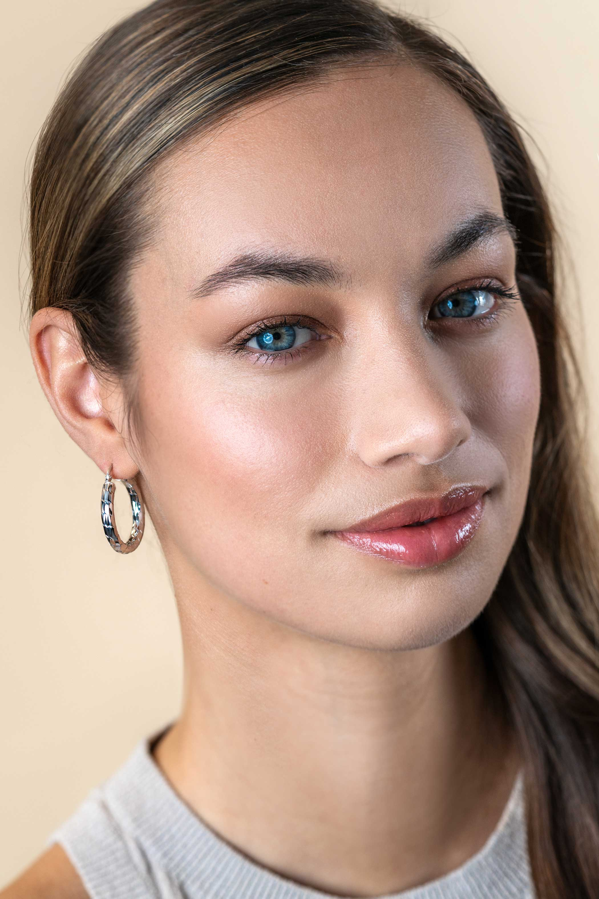 ZINZI * zlv. oorringen gediamanteerd 27x4.5mm