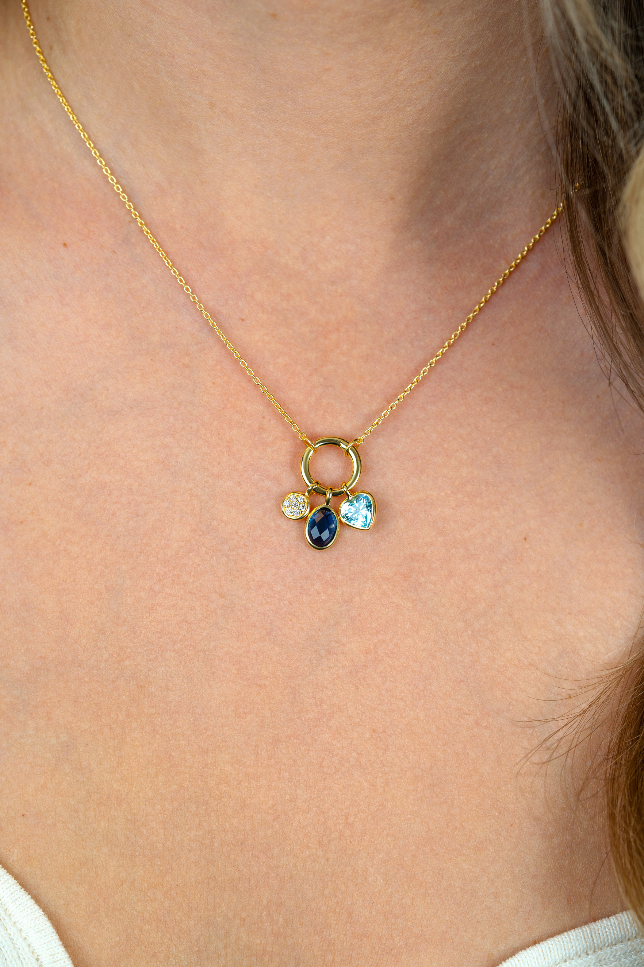 ZINZI zlv.coll.gg.verg.voorsluiting/3 bedels blauw/cz