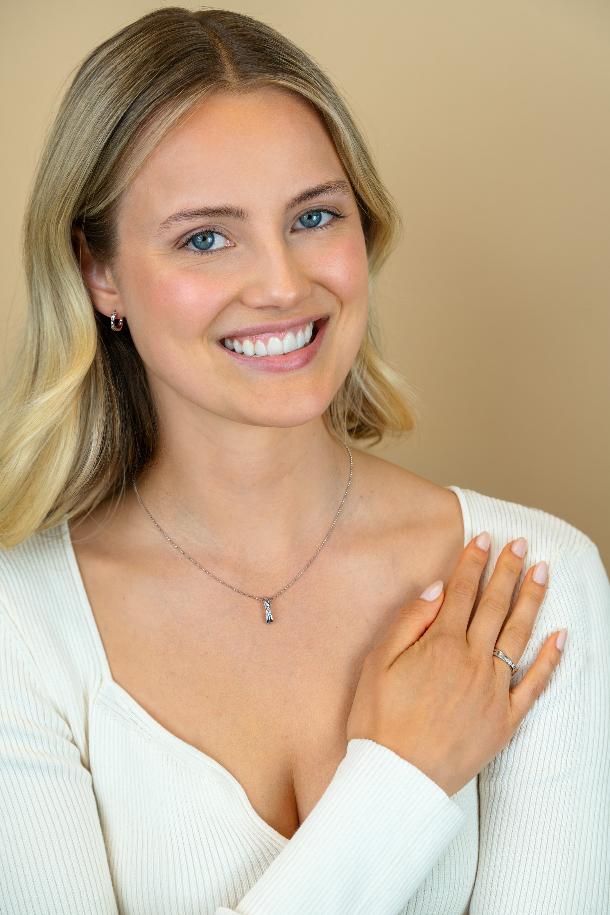 ZINZI silberner Anhänger überkreuz  weiß 16mm ZIH2039