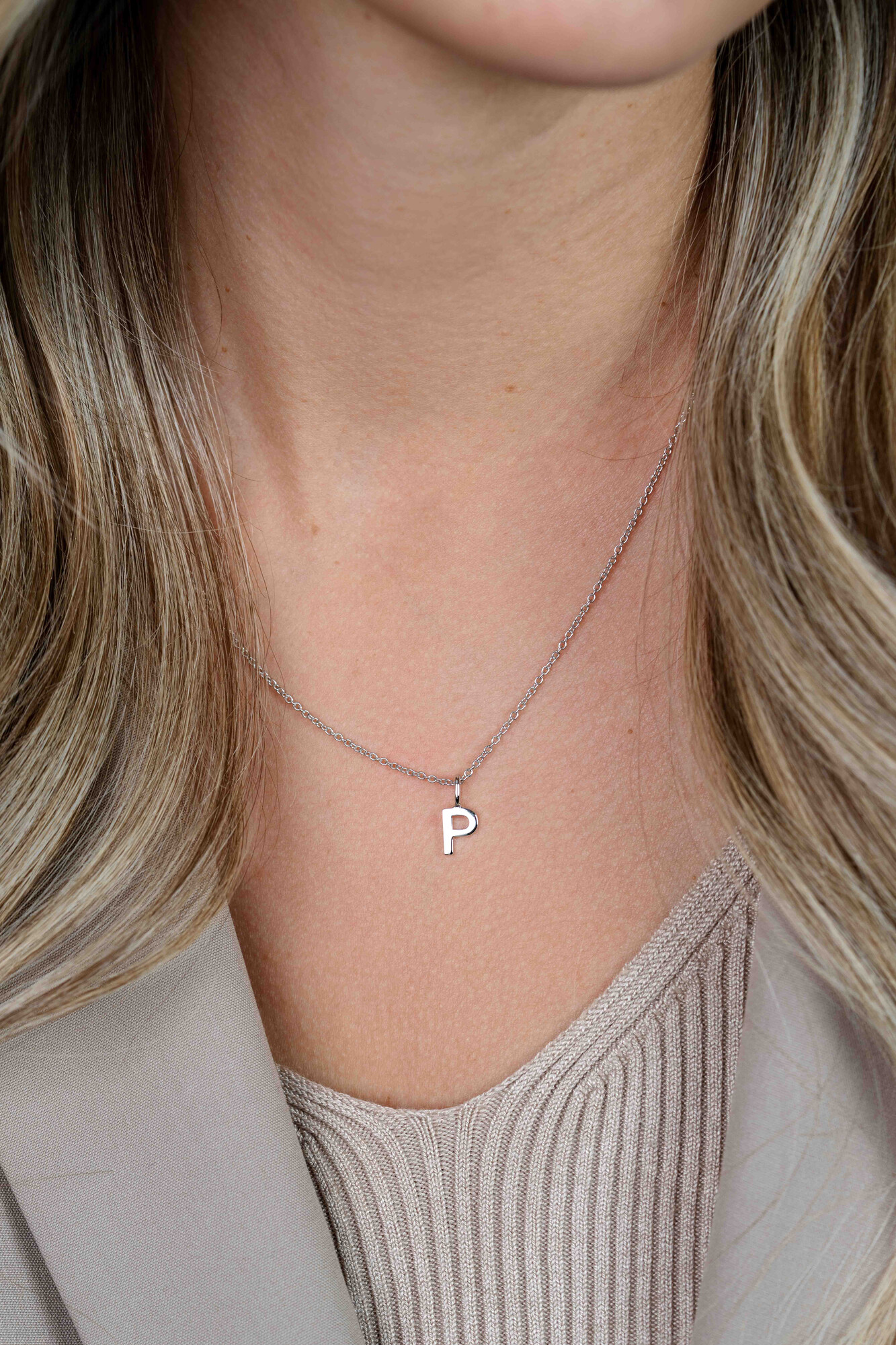 ZINZI silberner Buchstaben Anhänger P ZIH2140P