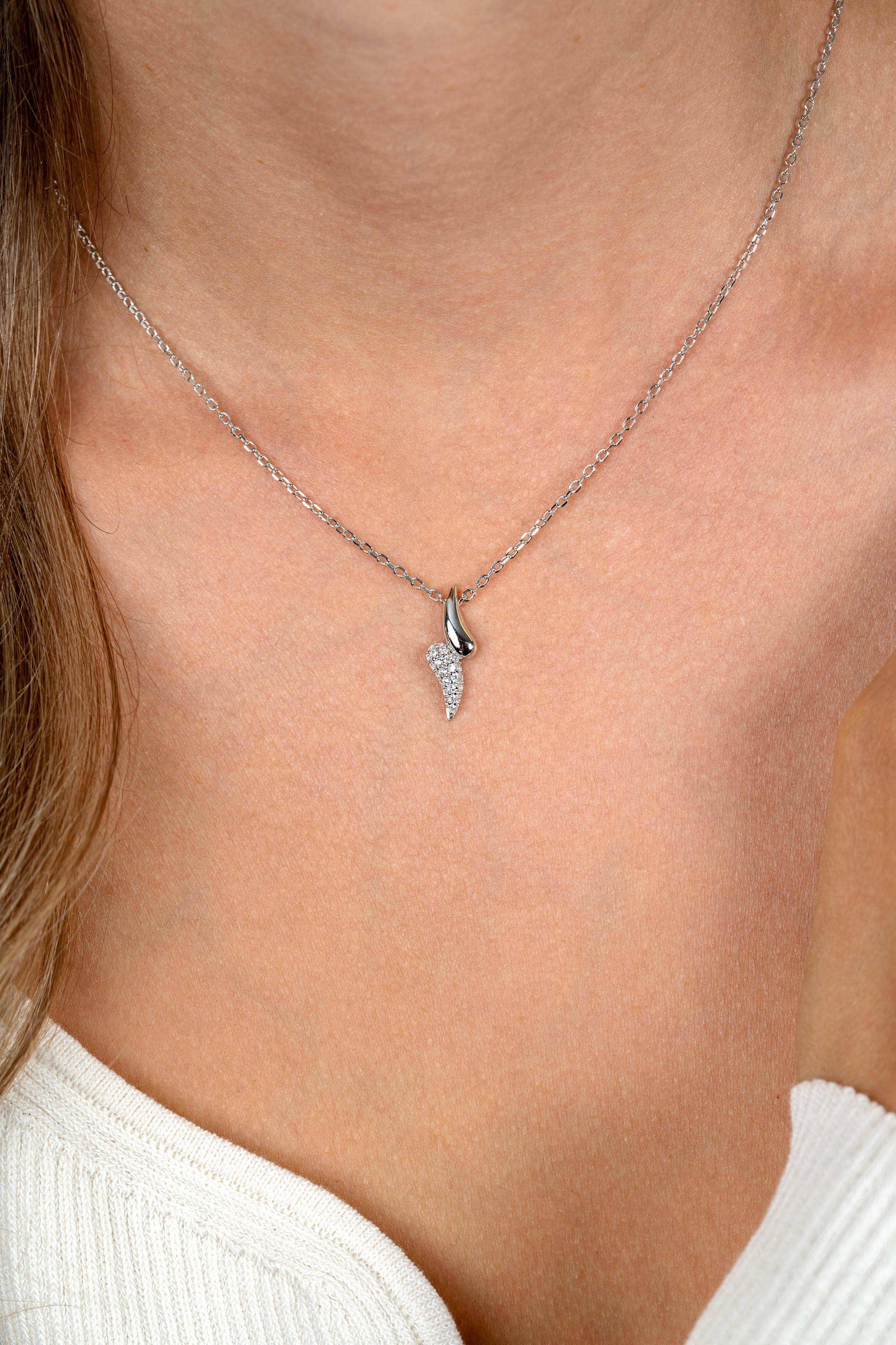 ZINZI Silberkettchen mit zwei tropfenförmigen Anhängern, besetzt mit weißen Zirkonias, 40-45 cm ZIC2681