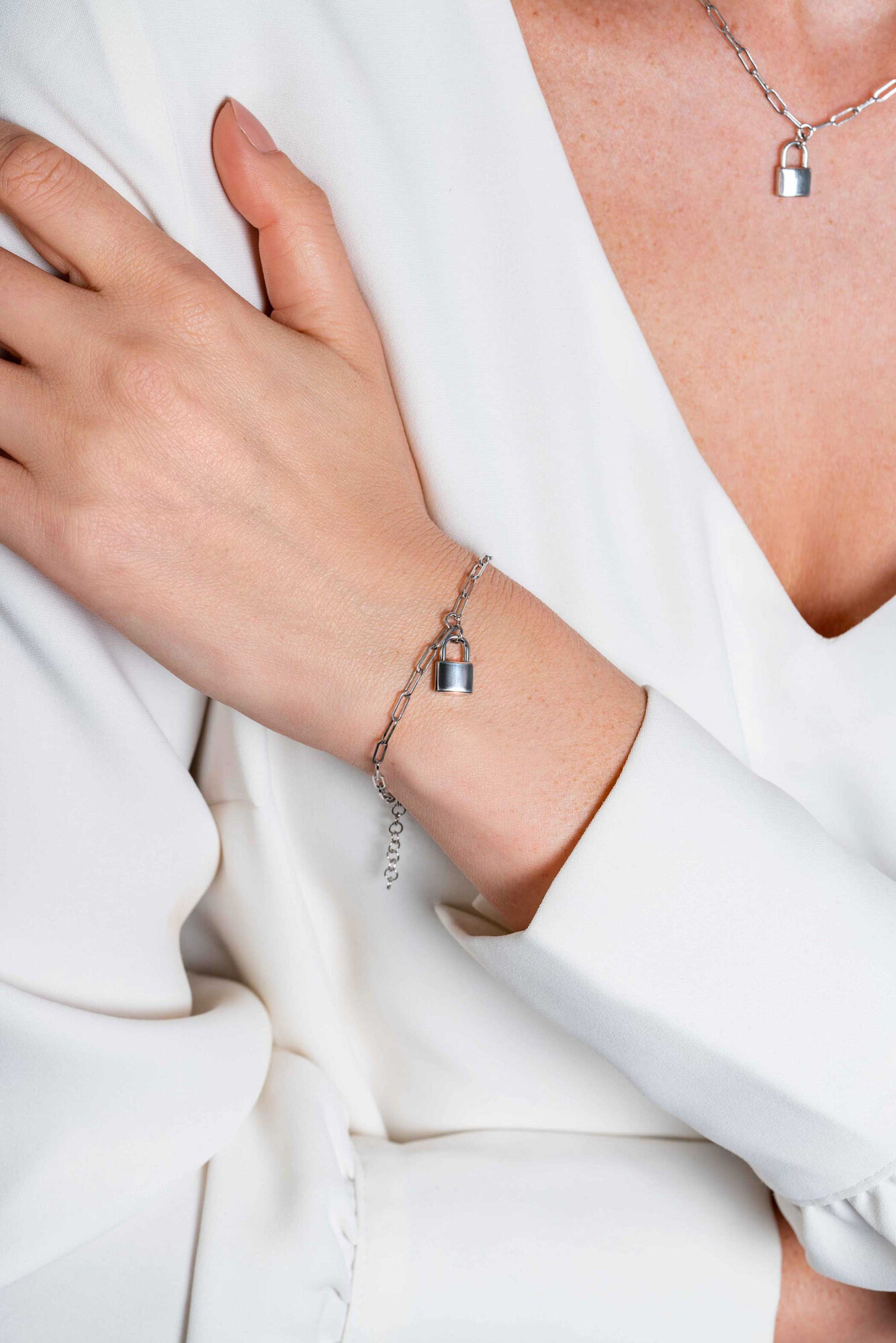 ZINZI zlv. armband paperclip met slotje hanger