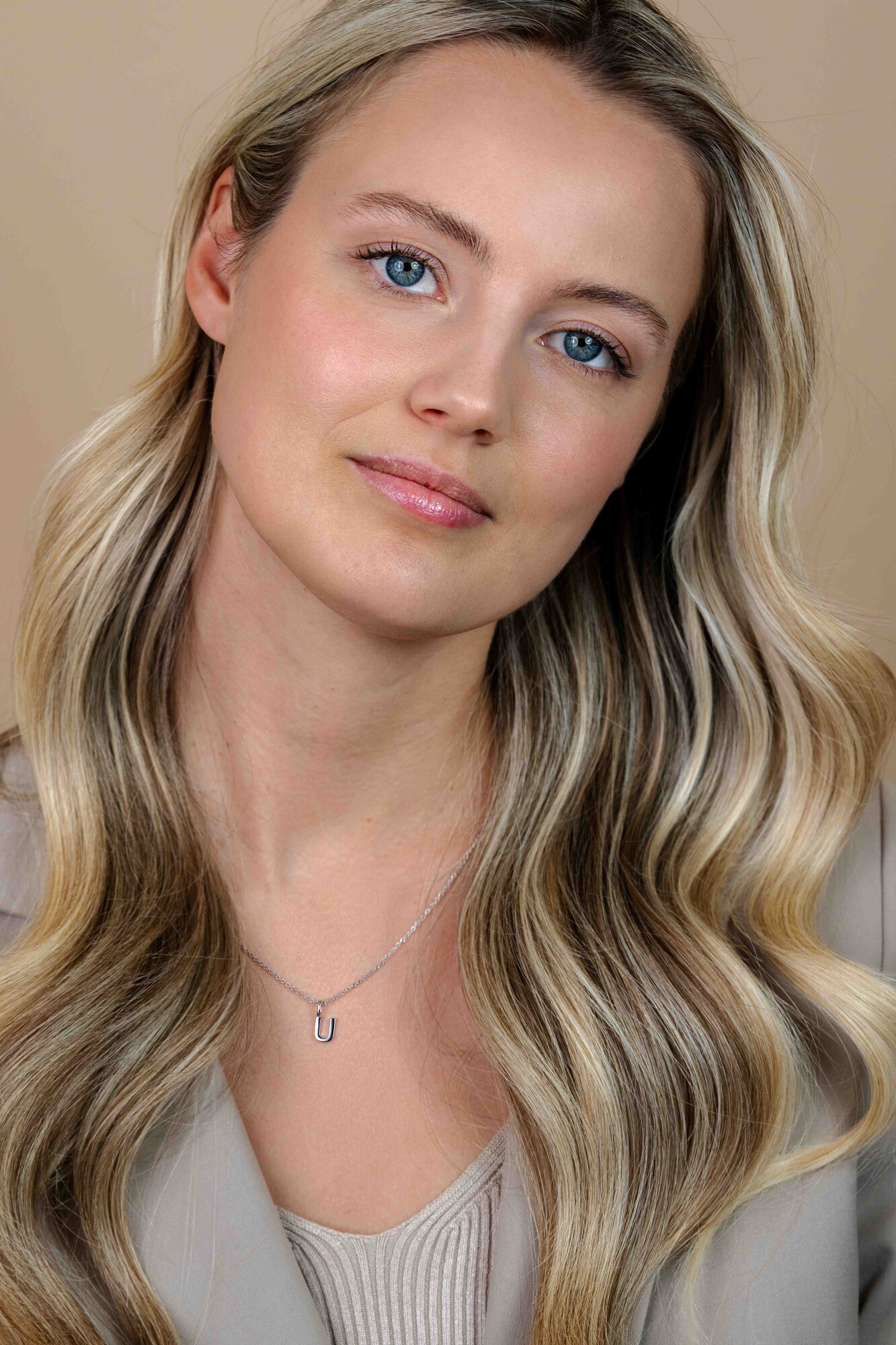 ZINZI silberner Buchstaben Anhänger U ZIH2140U