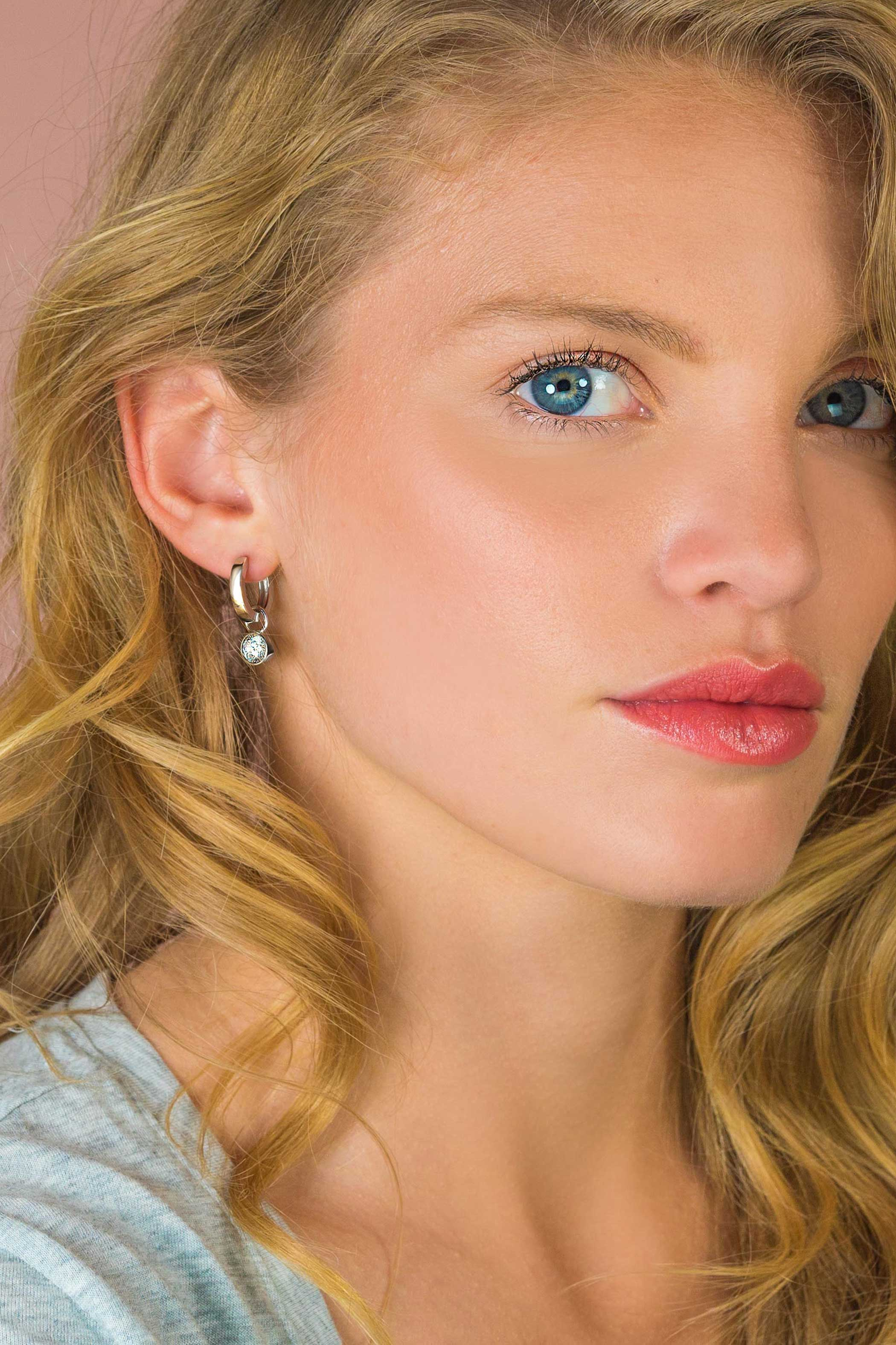 ZINZI silberne Ohrhänger 7mm rund  weiß ZICH1486