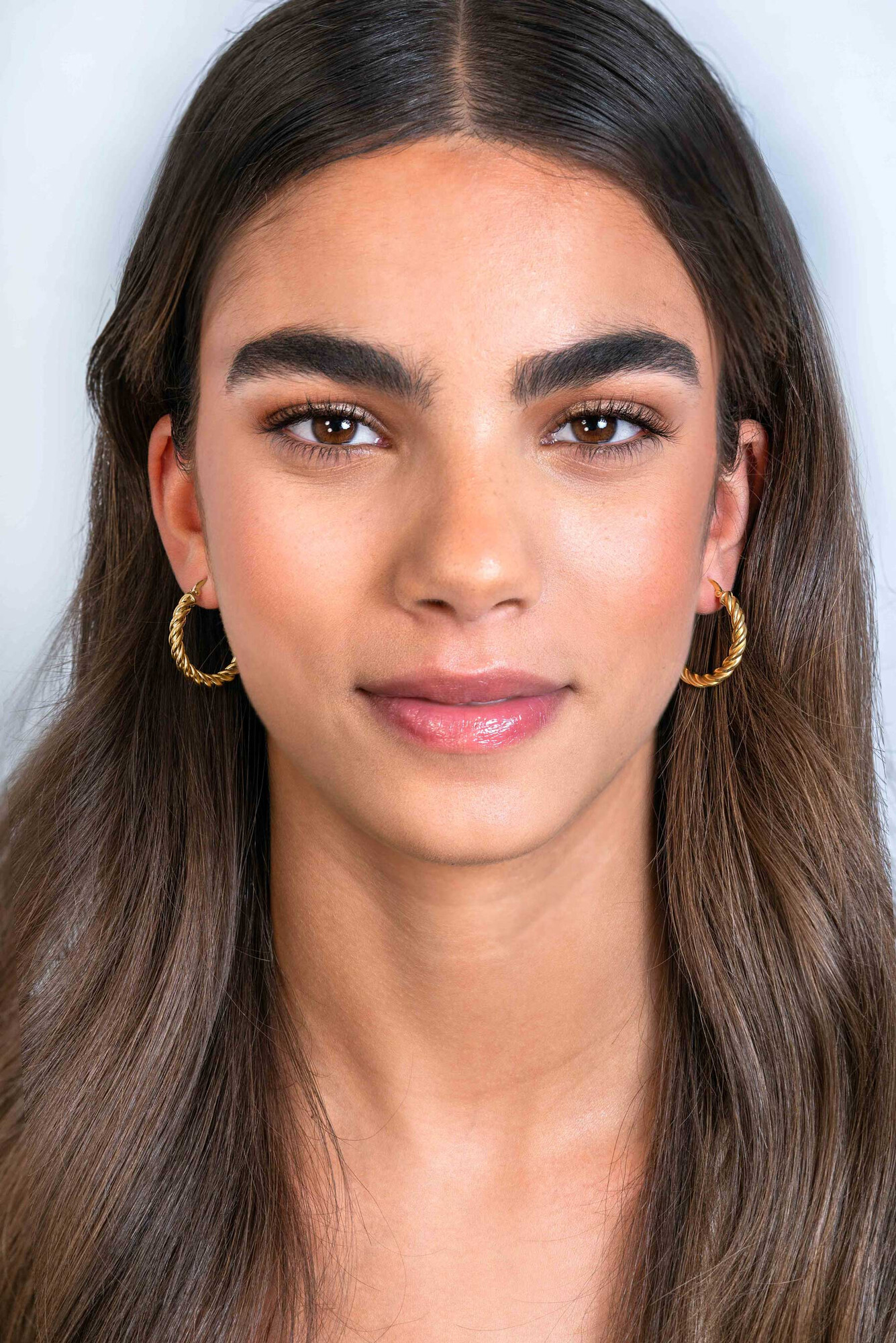 ZINZI * zlv. oorringen geel verguld grdraaid 27x4mm