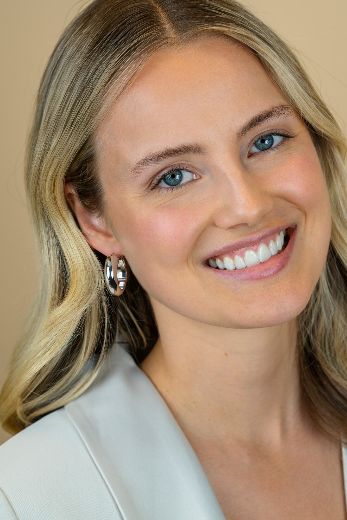 ZINZI zlv. oorringen half ronde buis 28x8.5mm