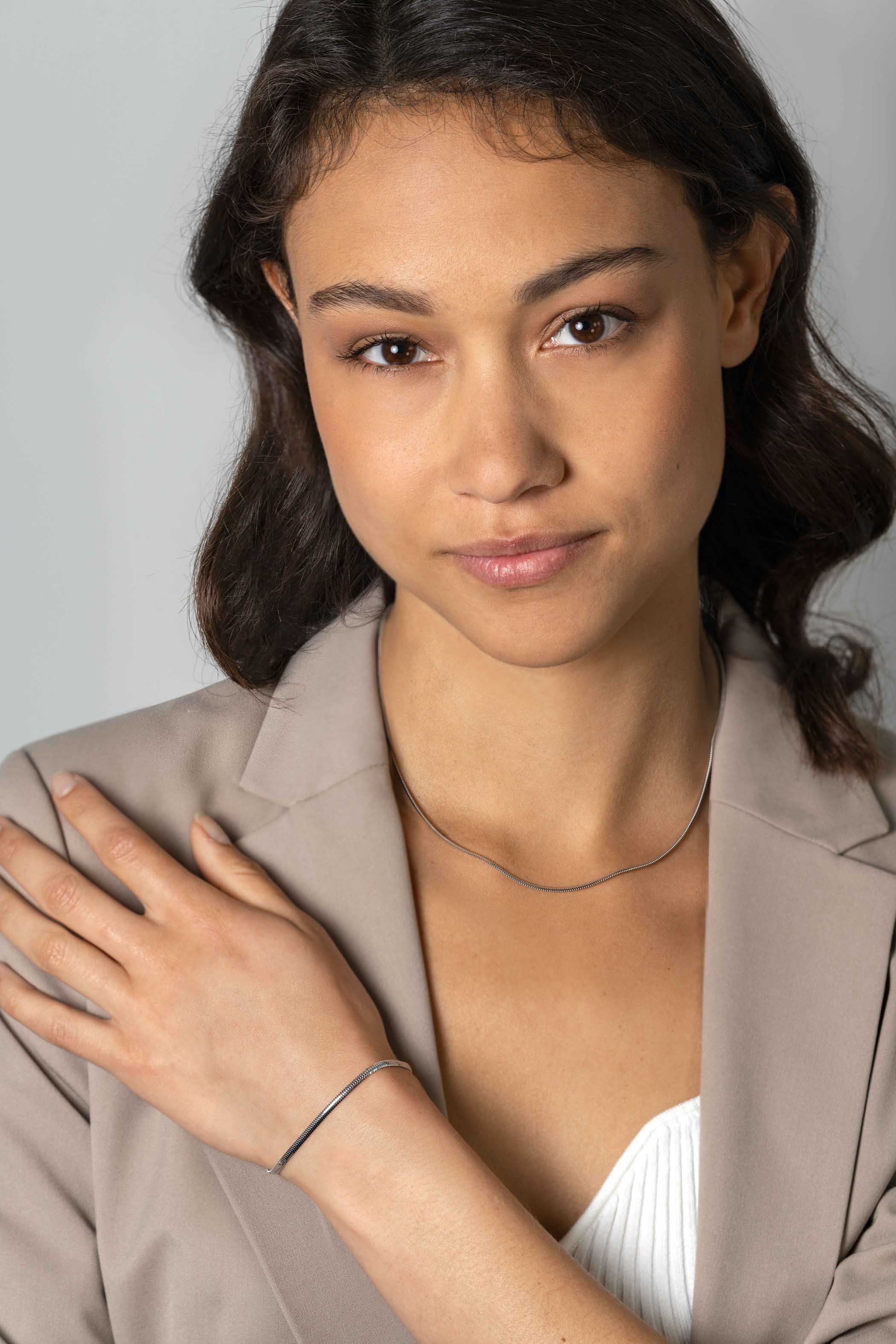 ZINZI zlv. collier platte slang 2.5mm breed 43+2cm