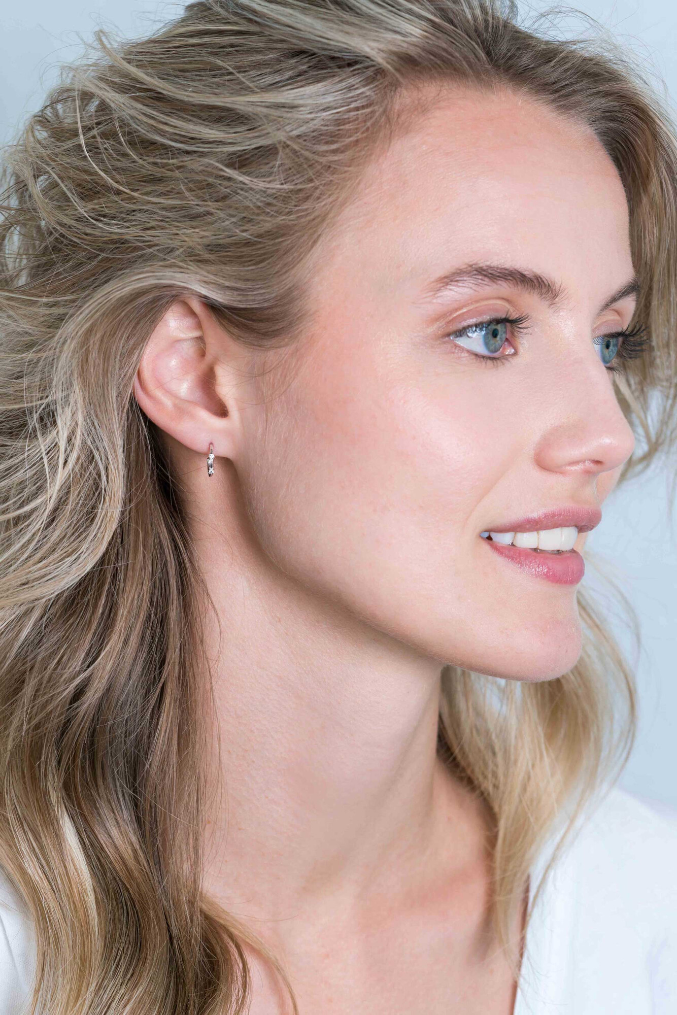 ZINZI silberne Ohrringe 11mm offen Form  weiße Zirkonia ZIO2175