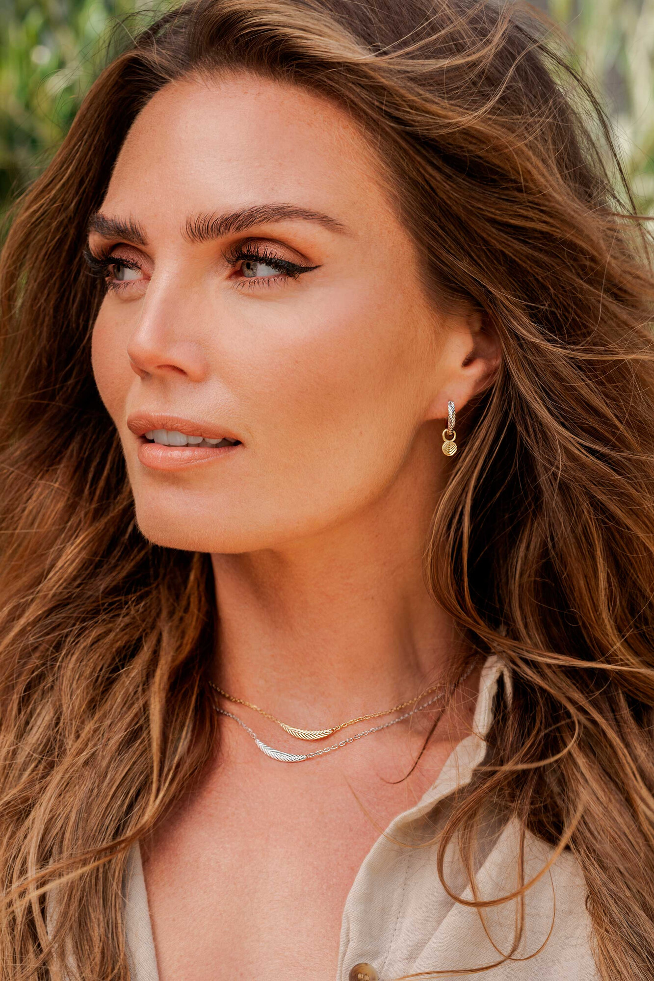 ZINZI silberne Gliederkette mit großer Feder. Die Feder symbolisiert das Ausbreiten deiner Flügel und Freiheit. 40-45cm ZIC2644