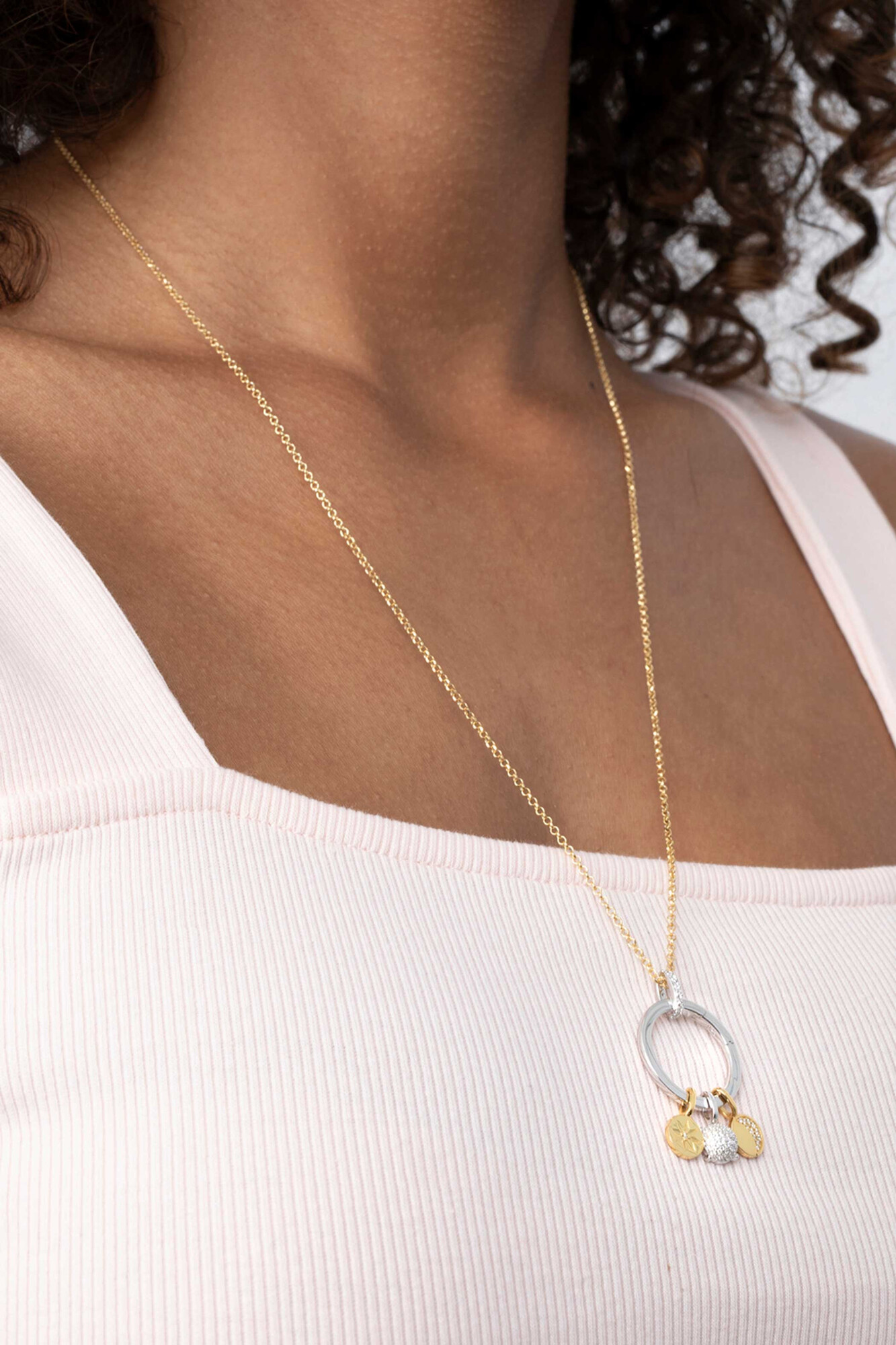 ZINZI silberner runder Anhänger 21mm mit geschlossenem Ring weiß ZIH2061