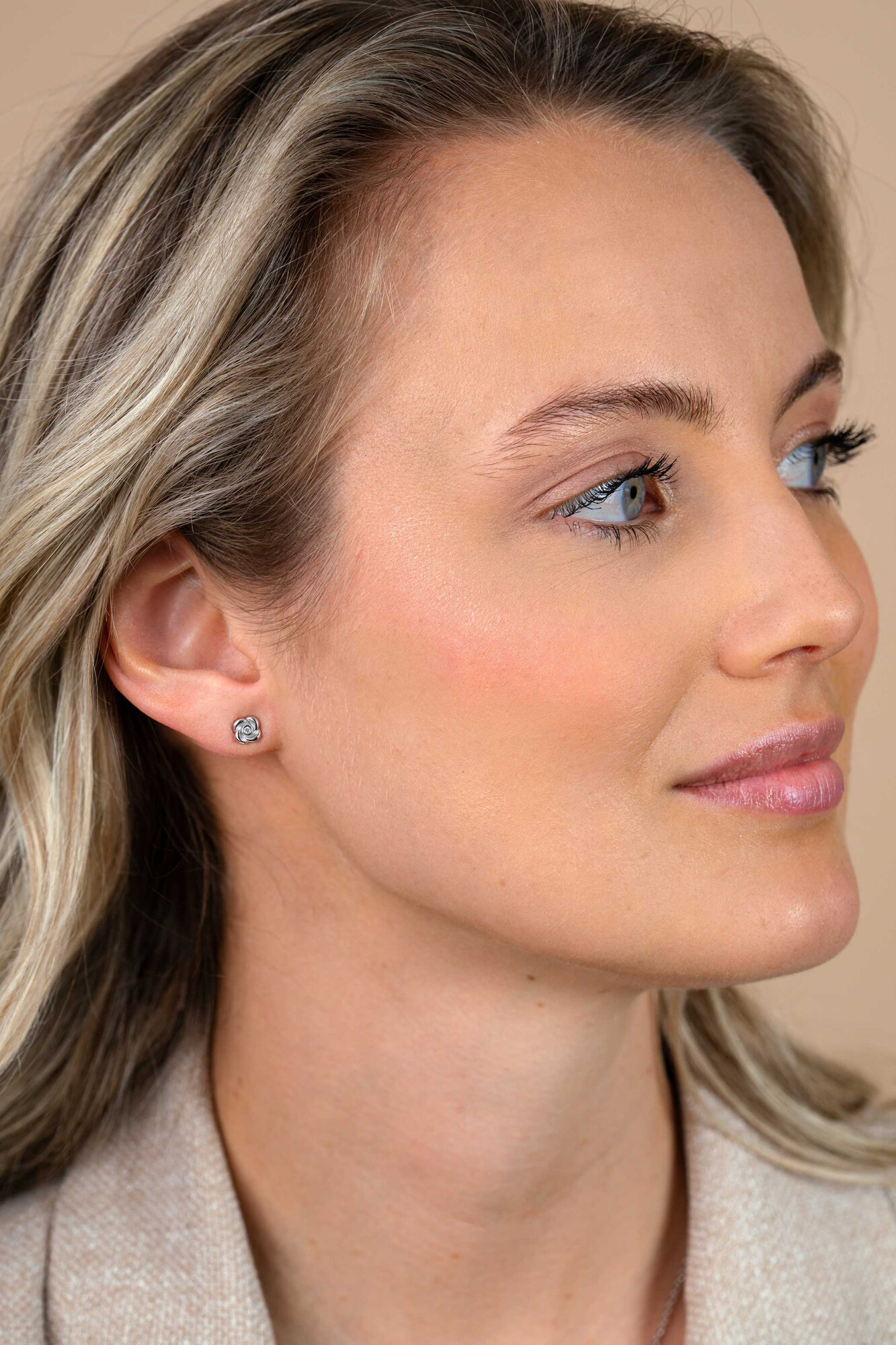 ZINZI zlv. oorknopjes roosje met zirconia