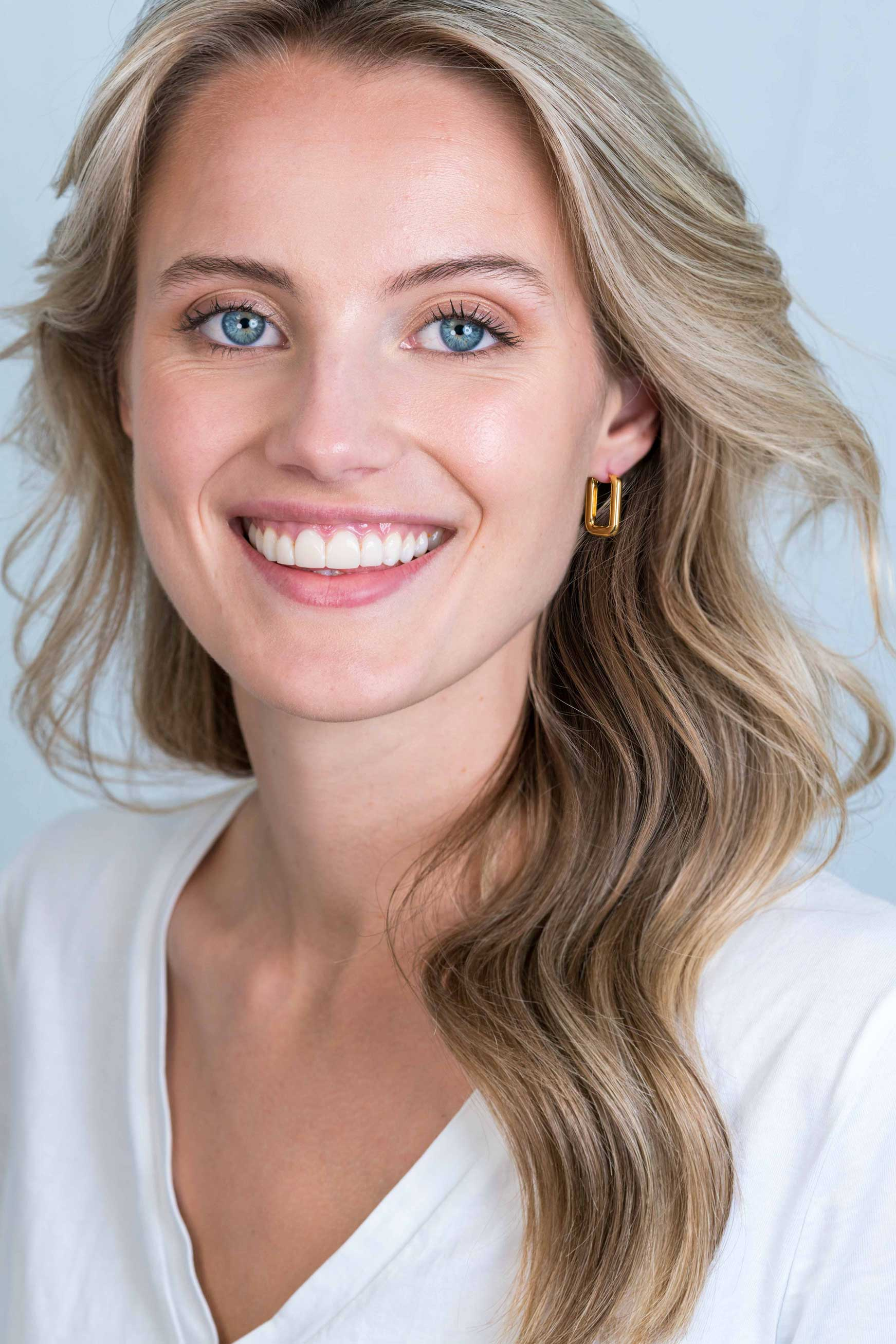 ZINZI silbernes Luxus Ohrringe 14K gelb vergoldet 18x3mm ovale Form ZIO2222G