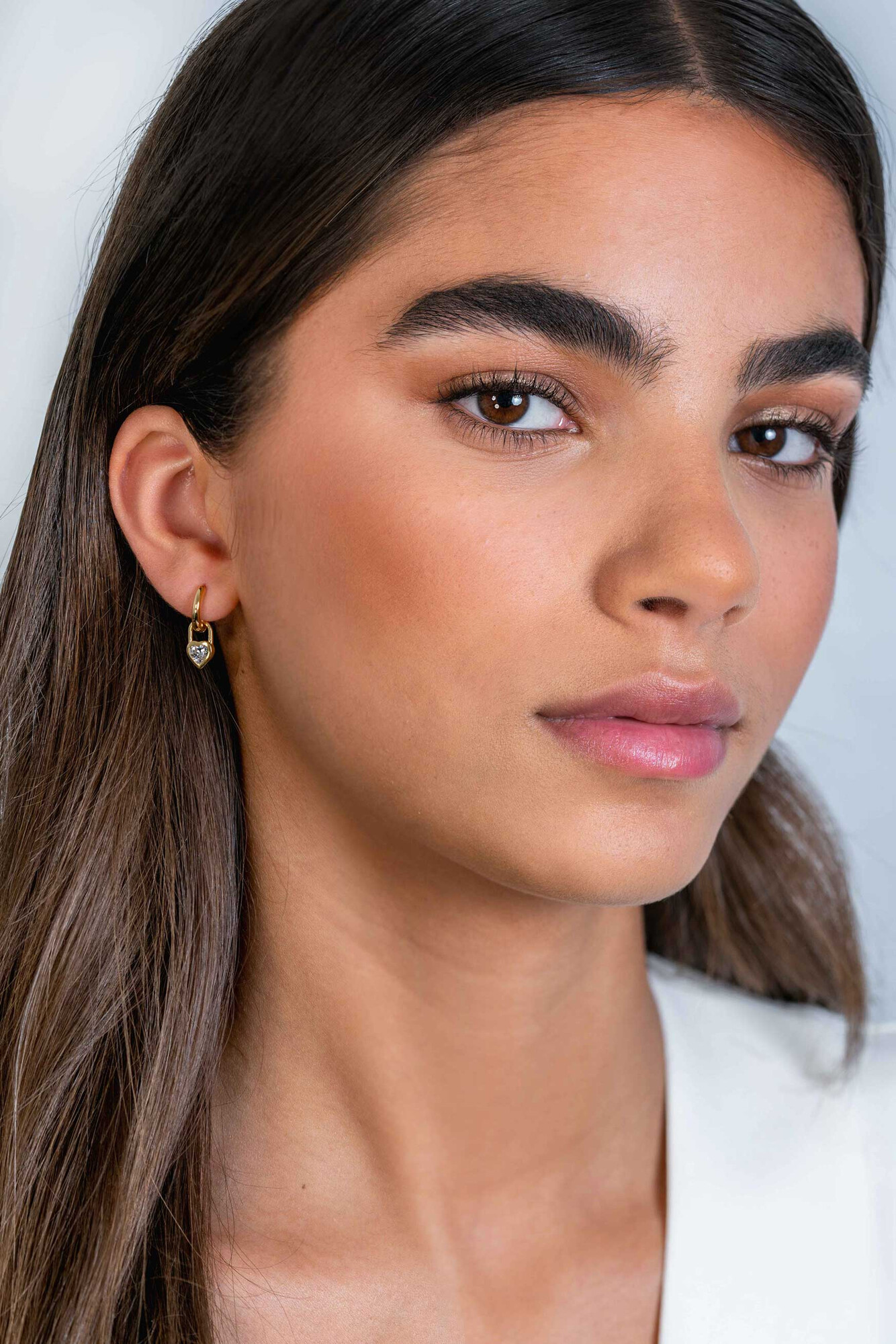 ZINZI zlv. oorbedels gg.verg. hartvorm in zirconia