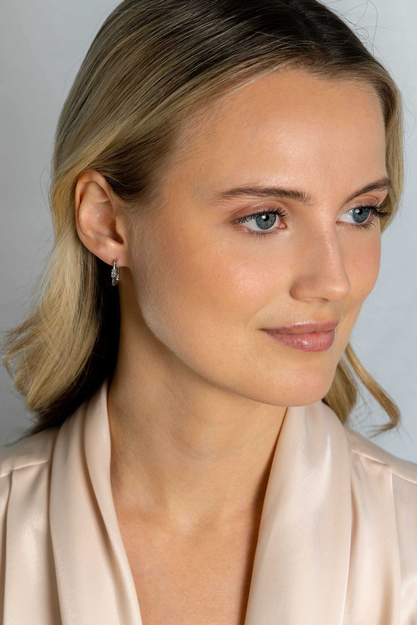 ZINZI zlv. oorringen rechthoek / ovale zirc.15x2mm