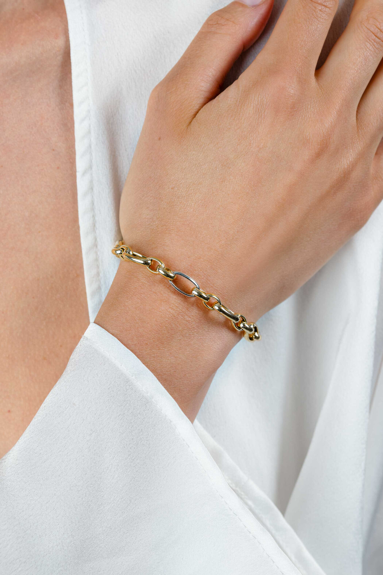 ZINZI Bicolor-Silberarmband (7 mm breit) mit abwechselnd vergoldeten Jasseron-Gliedern und großen ovalen Silbergliedern, 19 cm ZIA2639