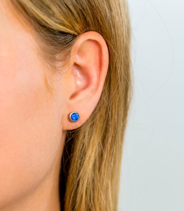 Zinzi silberne Ohrstecker rund dunkelblau ZIO322DB