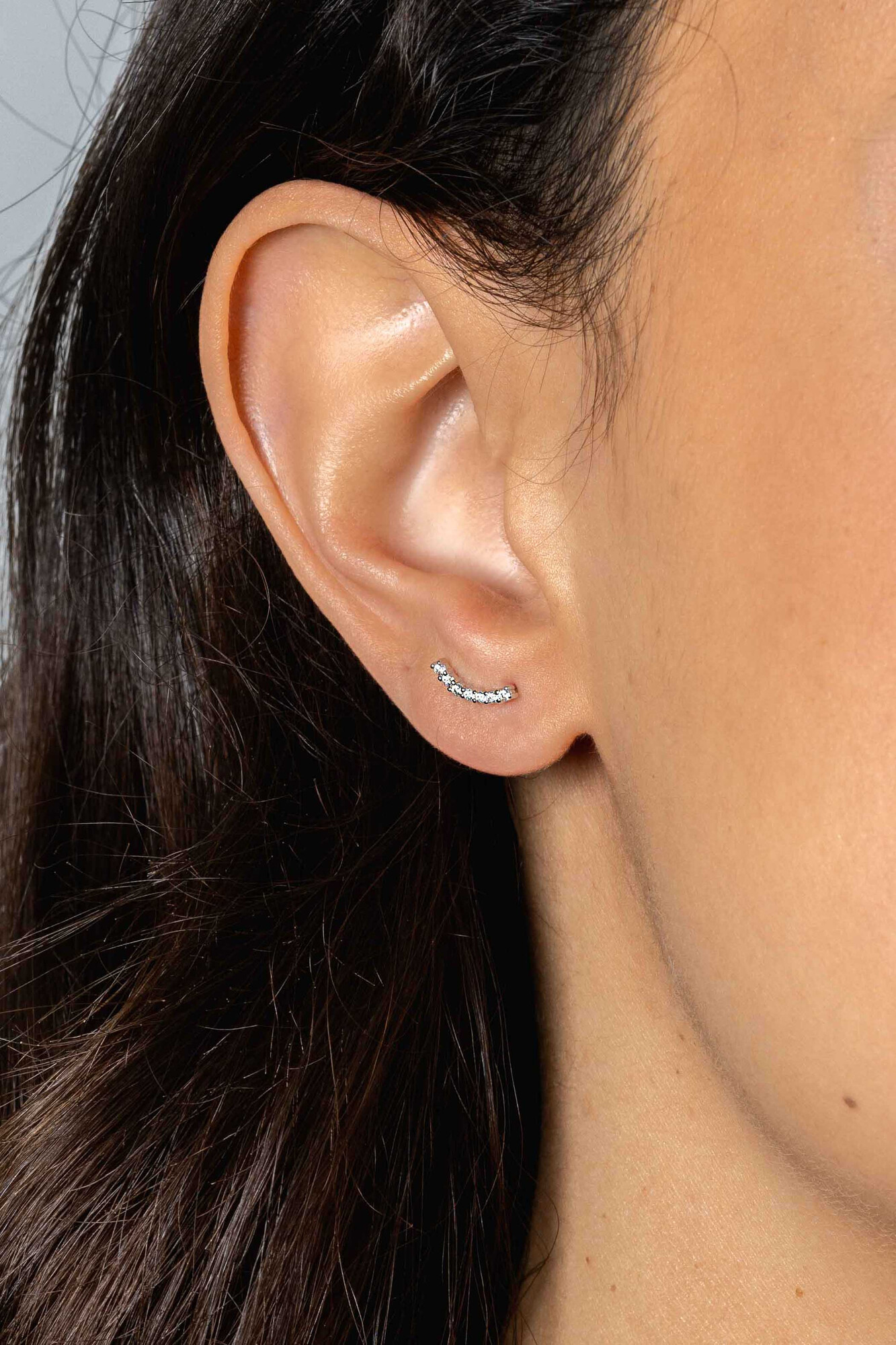 ZINZI zlv. oorstekers gebogen zirconia's