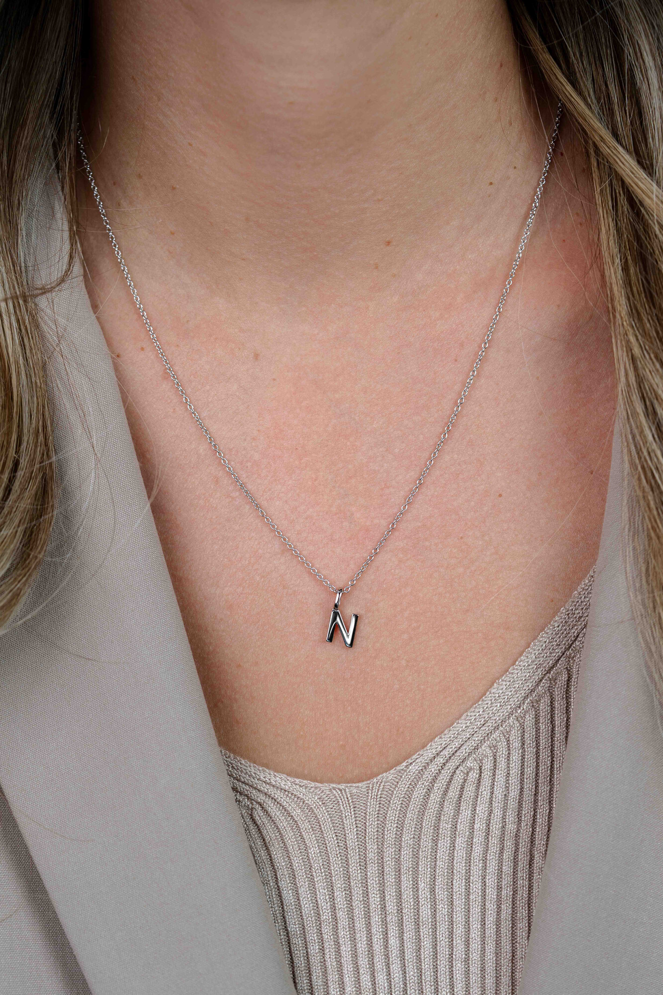 ZINZI silberner Buchstaben Anhänger N ZIH2140N